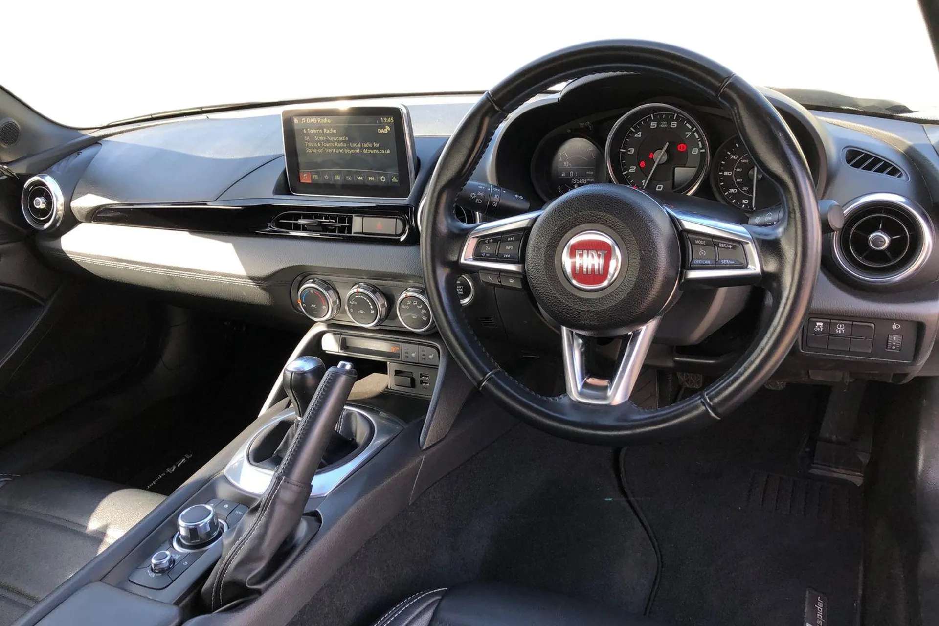 2017 FIAT 124 SPIDER 2017 FIAT 124 SPIDER