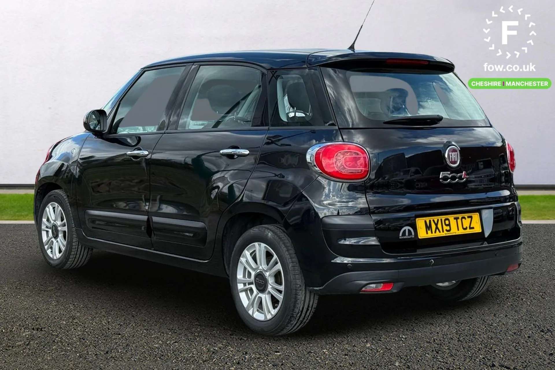 2019 FIAT 500L 2019 FIAT 500L