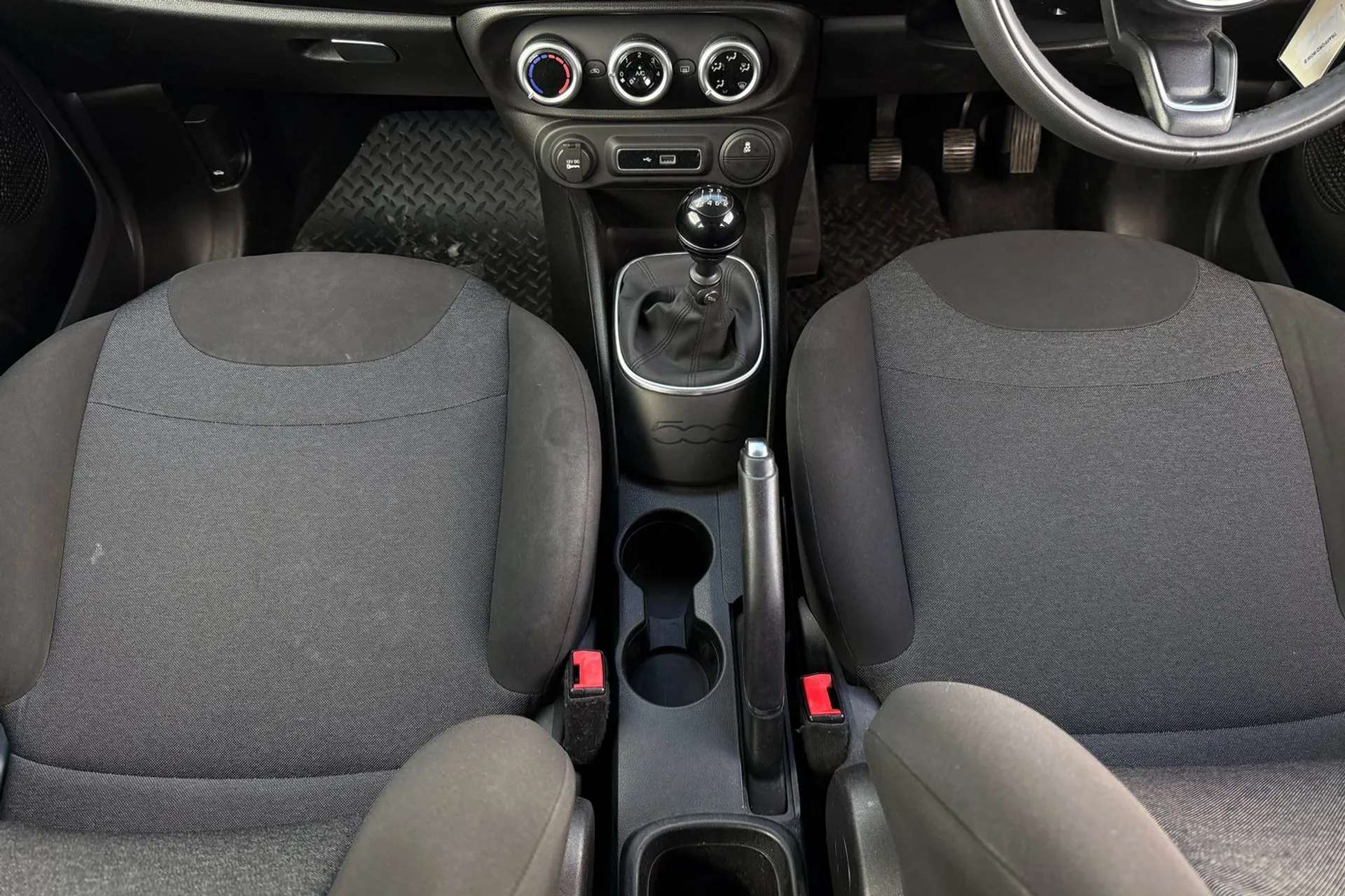 2019 FIAT 500L 2019 FIAT 500L