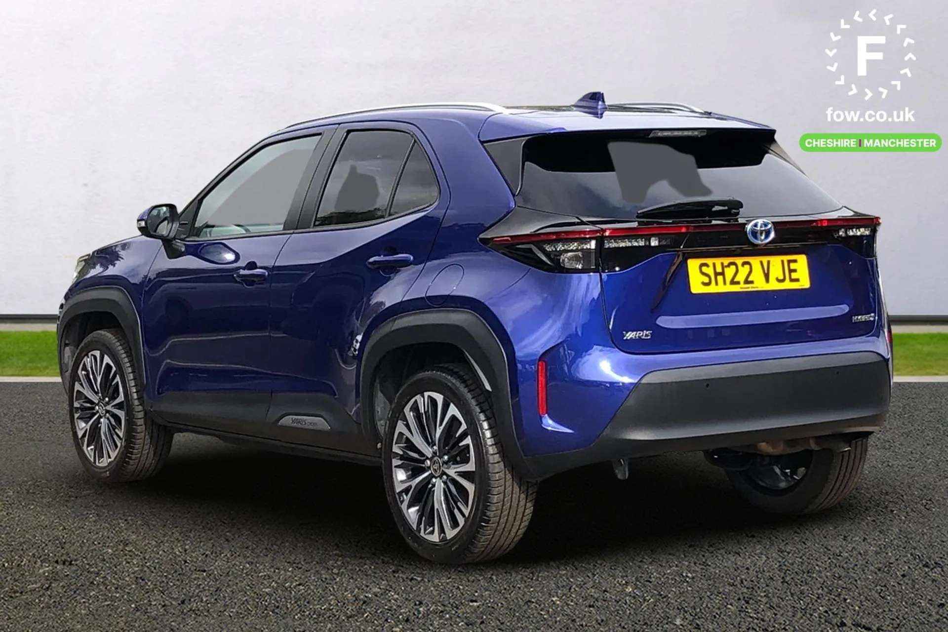 A 2022 TOYOTA YARIS CROSS 1.5 Hybrid Excel 5dr CVT [ Reversing camera , Bluetooth connectivity , Front and rear parking sensors with intelligent clearance sonar and automatic b A 2022 TOYOTA YARIS CROSS 1.5 Hybrid Excel 5dr CVT [ Reversing camera , Bluetooth connectivity , Front and rear parking sensors with intelligent clearance sonar and automatic b