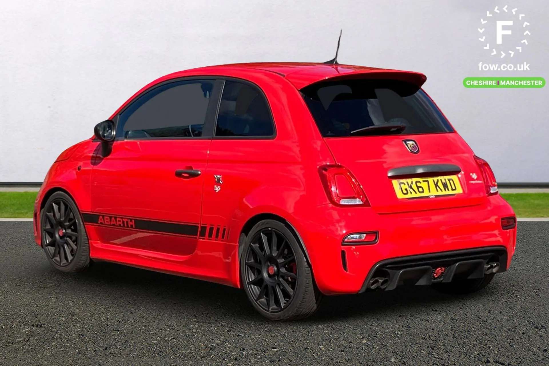 2017 ABARTH 595 2017 ABARTH 595