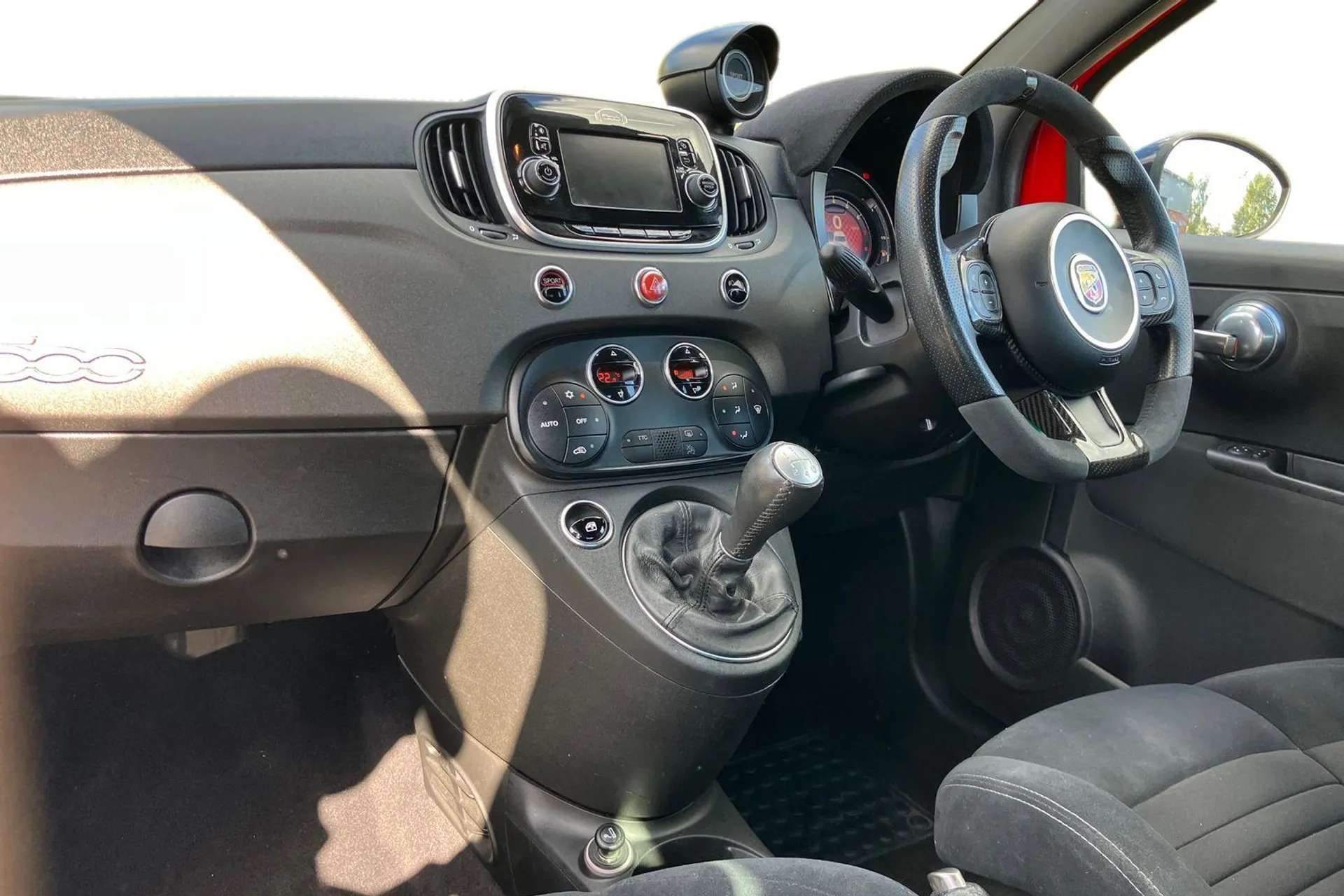 2017 ABARTH 595 2017 ABARTH 595