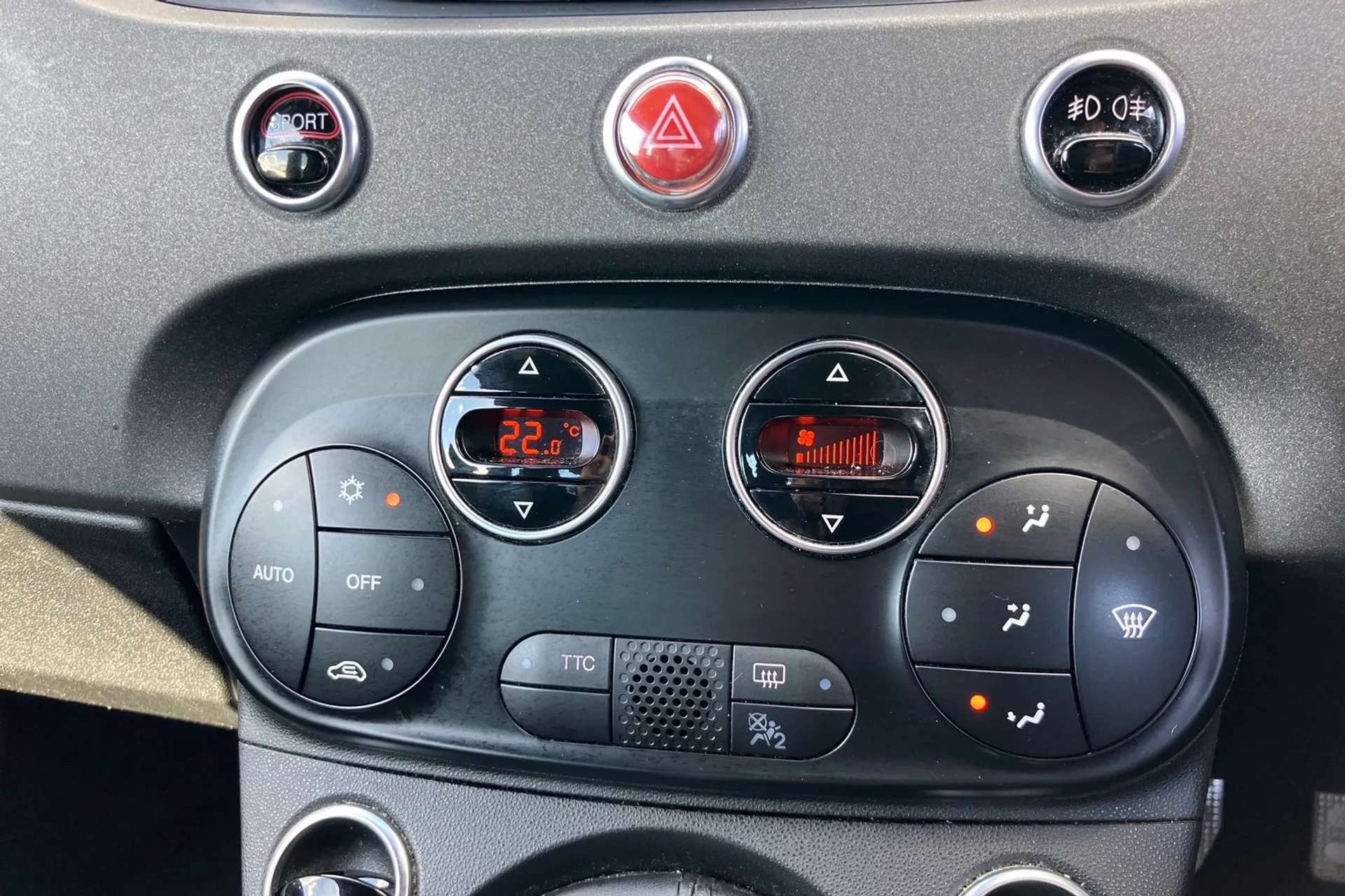 2017 ABARTH 595 2017 ABARTH 595