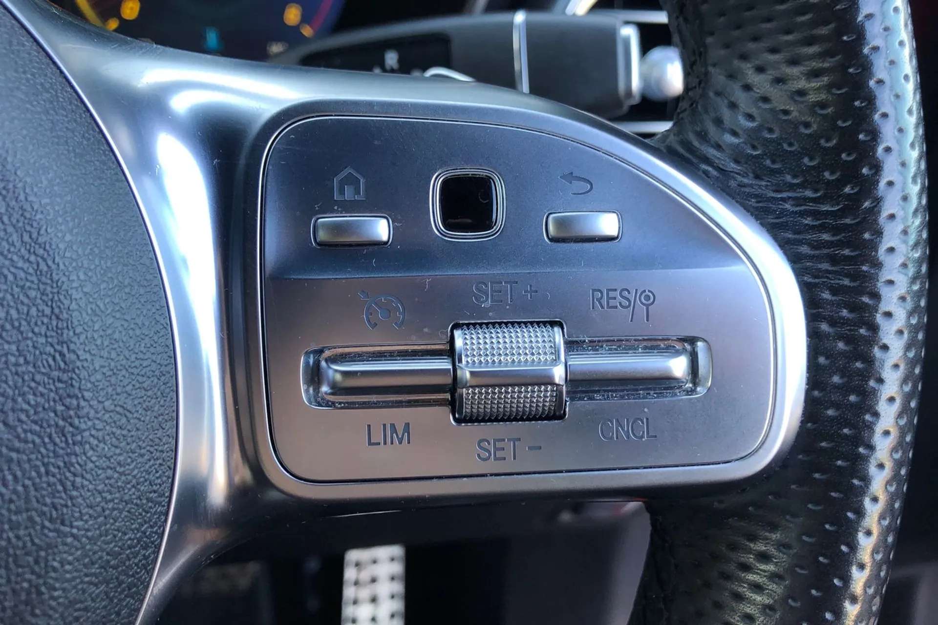 2019 MERCEDES-BENZ GLC COUPE 2019 MERCEDES-BENZ GLC COUPE