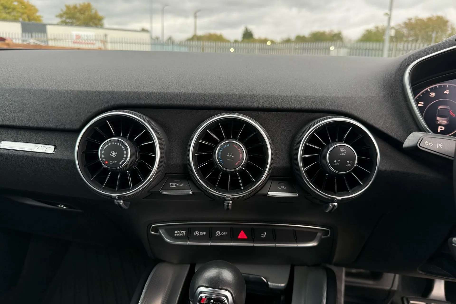 2021 AUDI TT 2021 AUDI TT