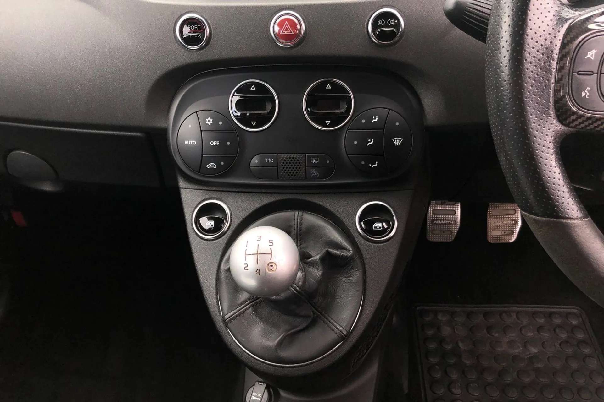 2018 ABARTH 595 2018 ABARTH 595