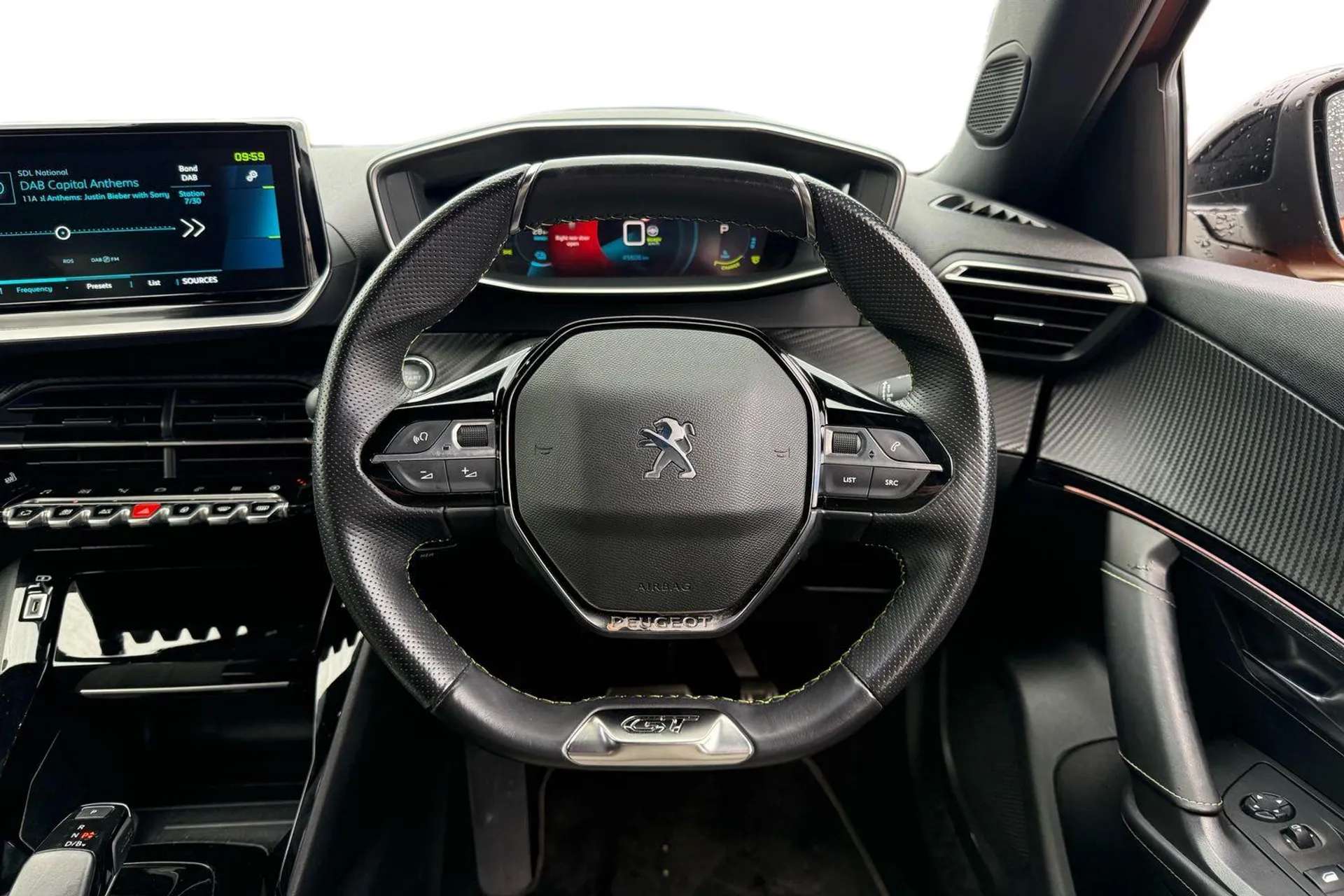 2022 PEUGEOT 2008 2022 PEUGEOT 2008