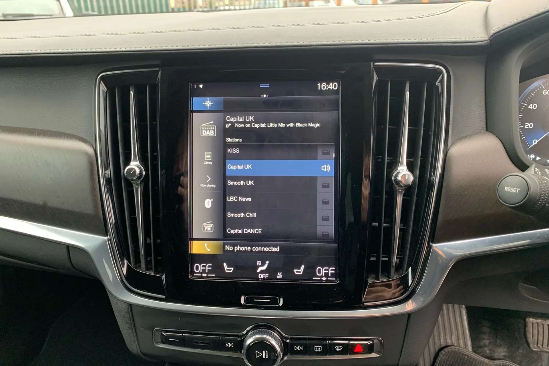 2020 VOLVO V90 2020 VOLVO V90