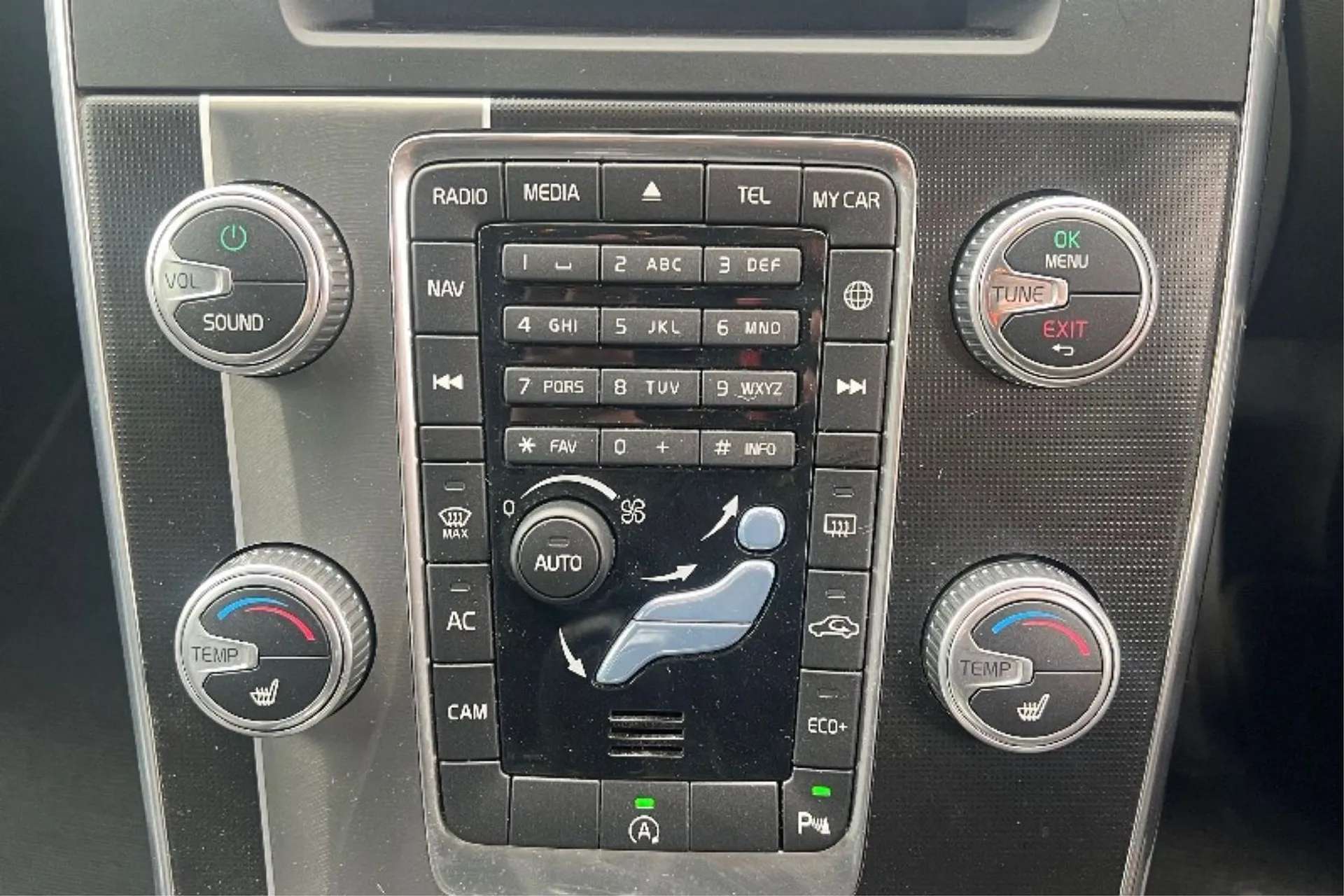 2018 VOLVO V60 2018 VOLVO V60