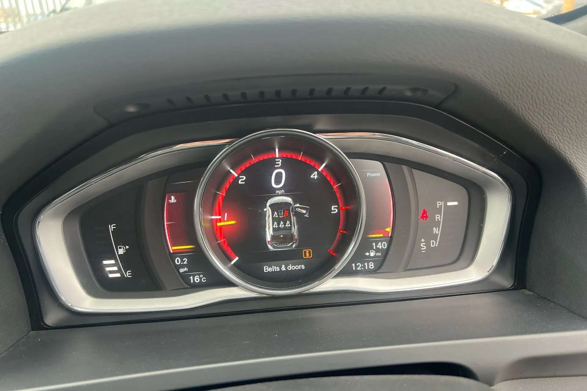 2018 VOLVO V60 2018 VOLVO V60