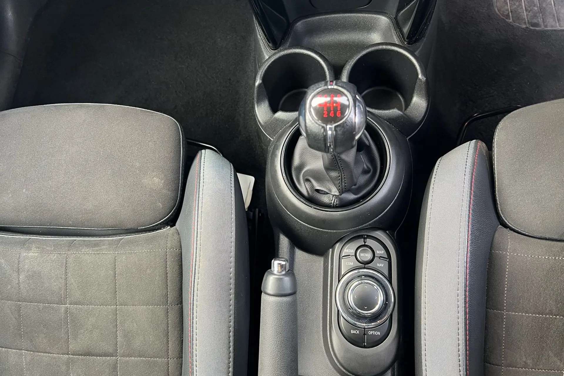 2021 MINI HATCH 2021 MINI HATCH