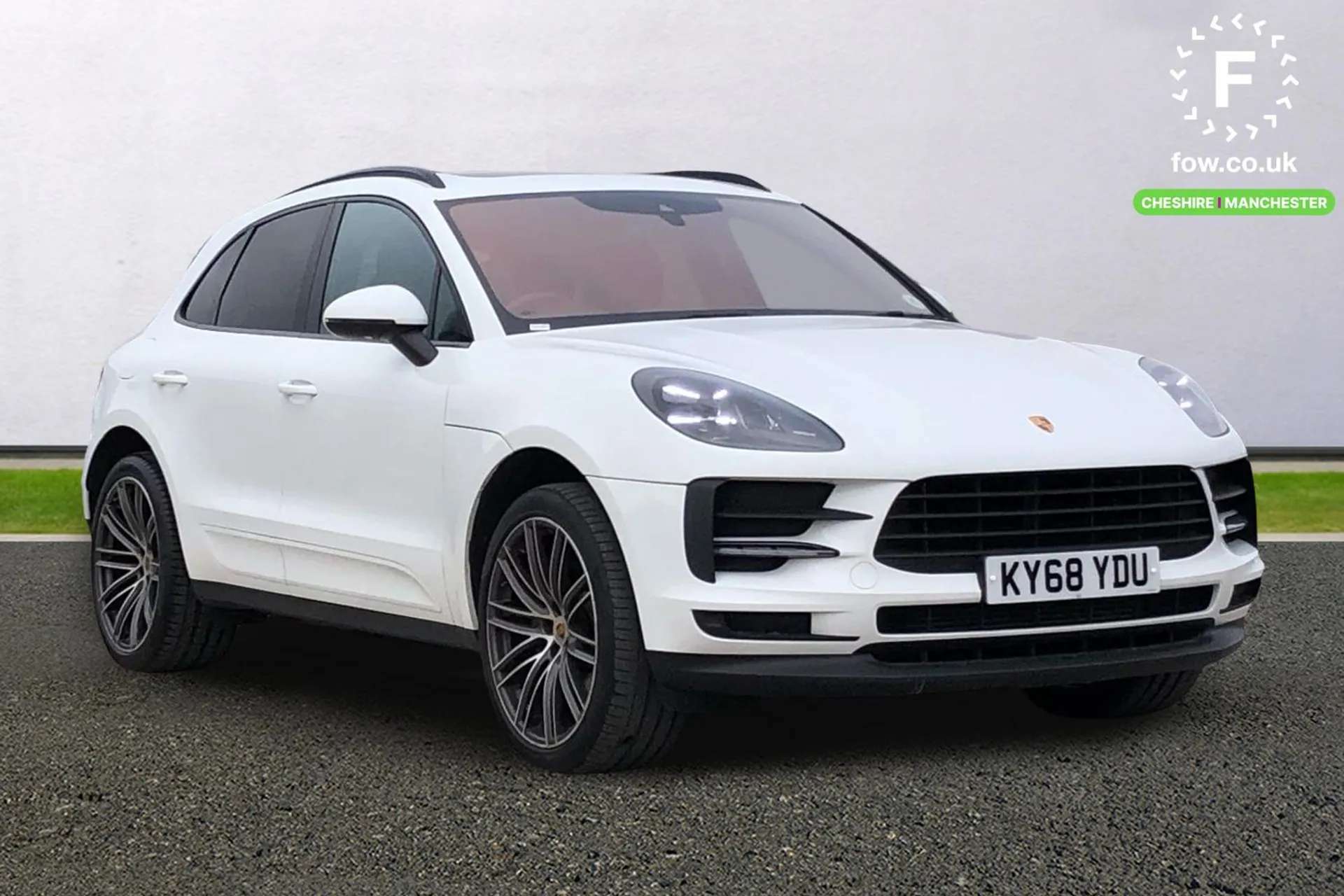 A 2018 PORSCHE MACAN 5dr PDK [ Privacy glass , Seat heating (front) , 21-Inch 911 Turbo Design Wheels , ParkAssist (front and rear) with reversing camera , Comfort lightin A 2018 PORSCHE MACAN 5dr PDK [ Privacy glass , Seat heating (front) , 21-Inch 911 Turbo Design Wheels , ParkAssist (front and rear) with reversing camera , Comfort lightin