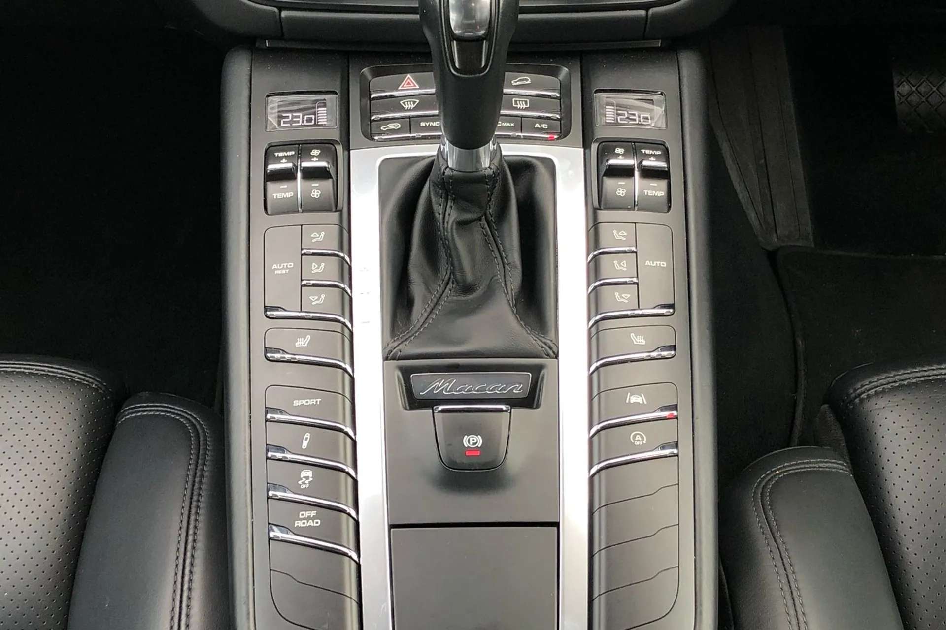 2018 PORSCHE MACAN 2018 PORSCHE MACAN