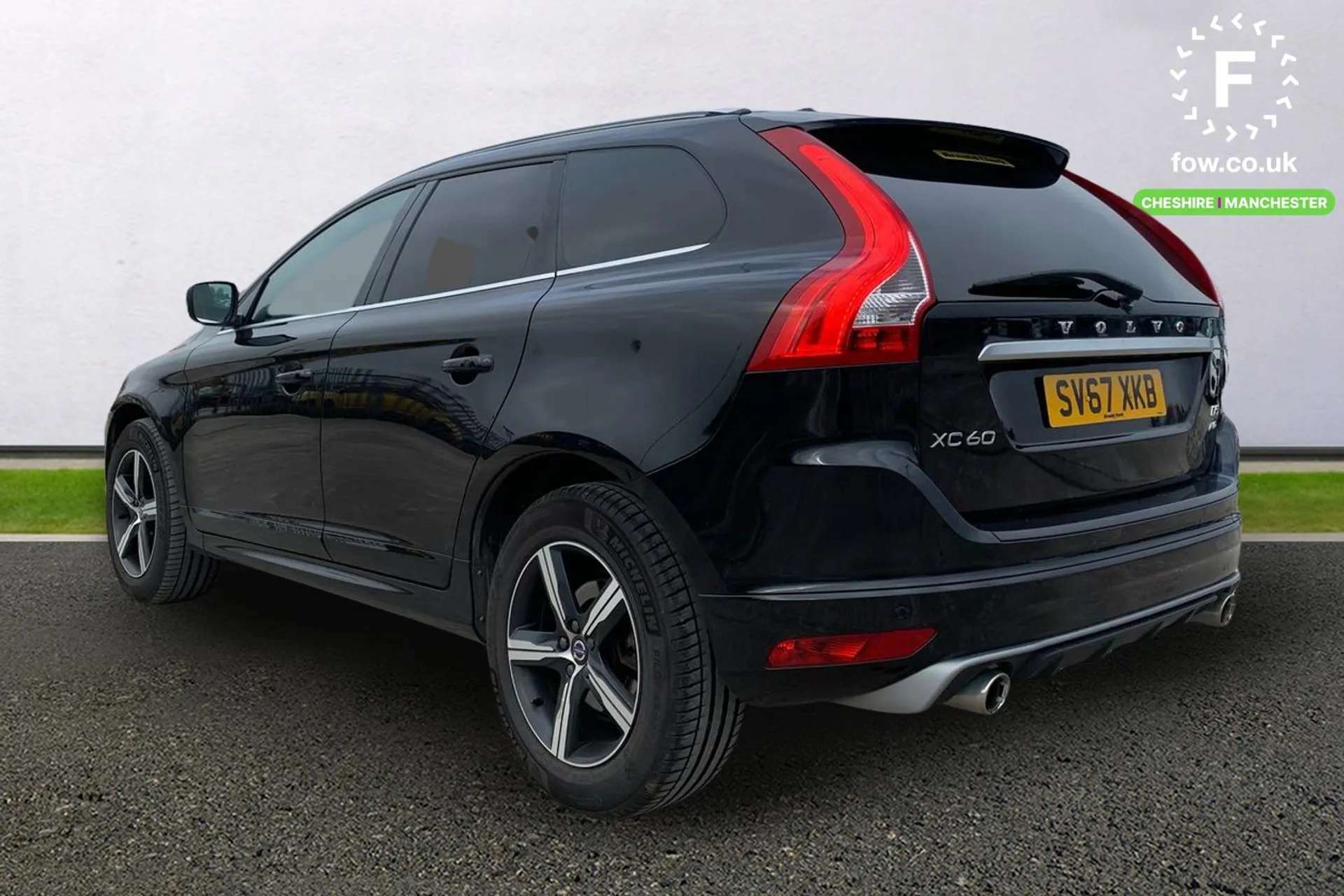 2017 VOLVO XC60 2017 VOLVO XC60