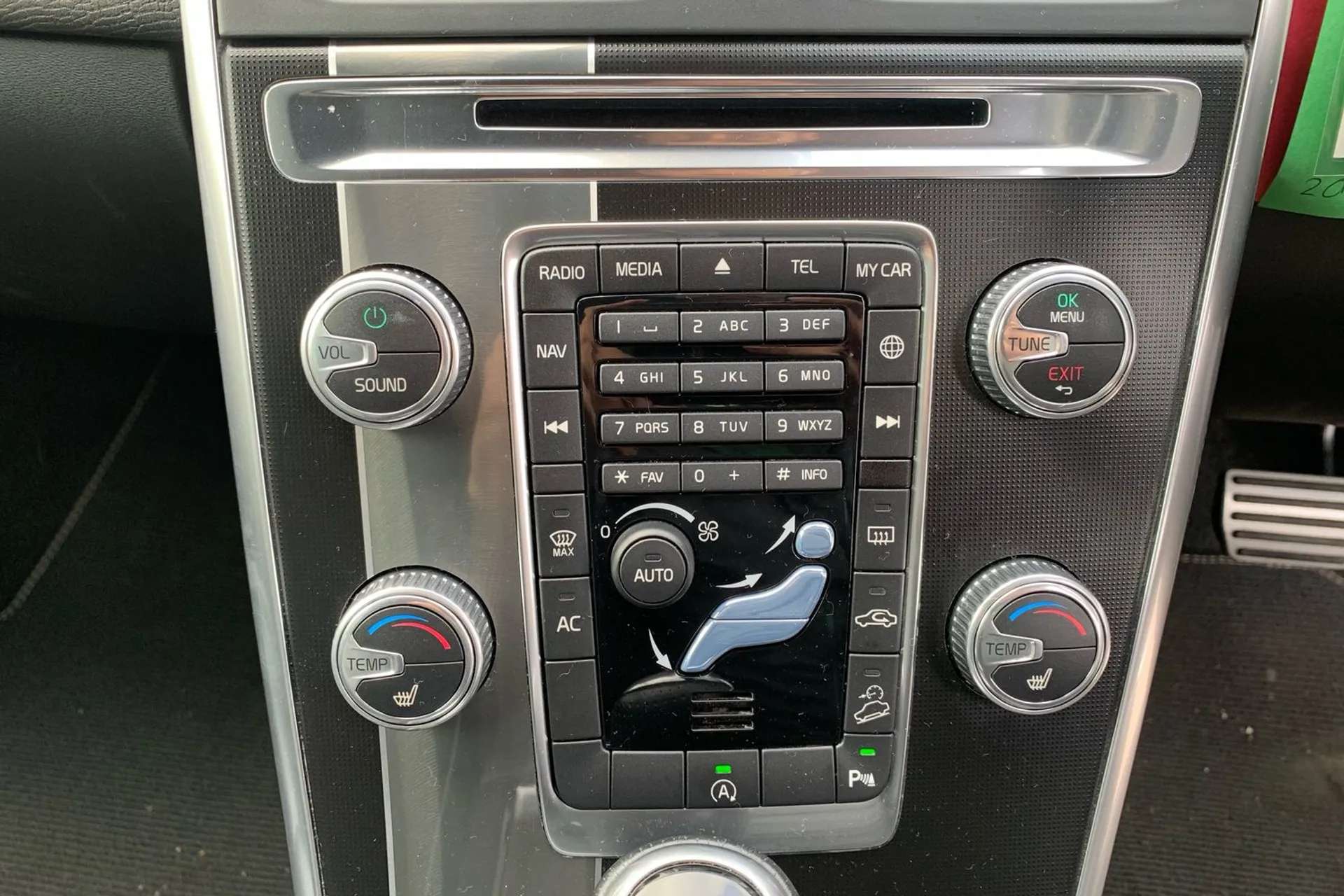 2017 VOLVO XC60 2017 VOLVO XC60