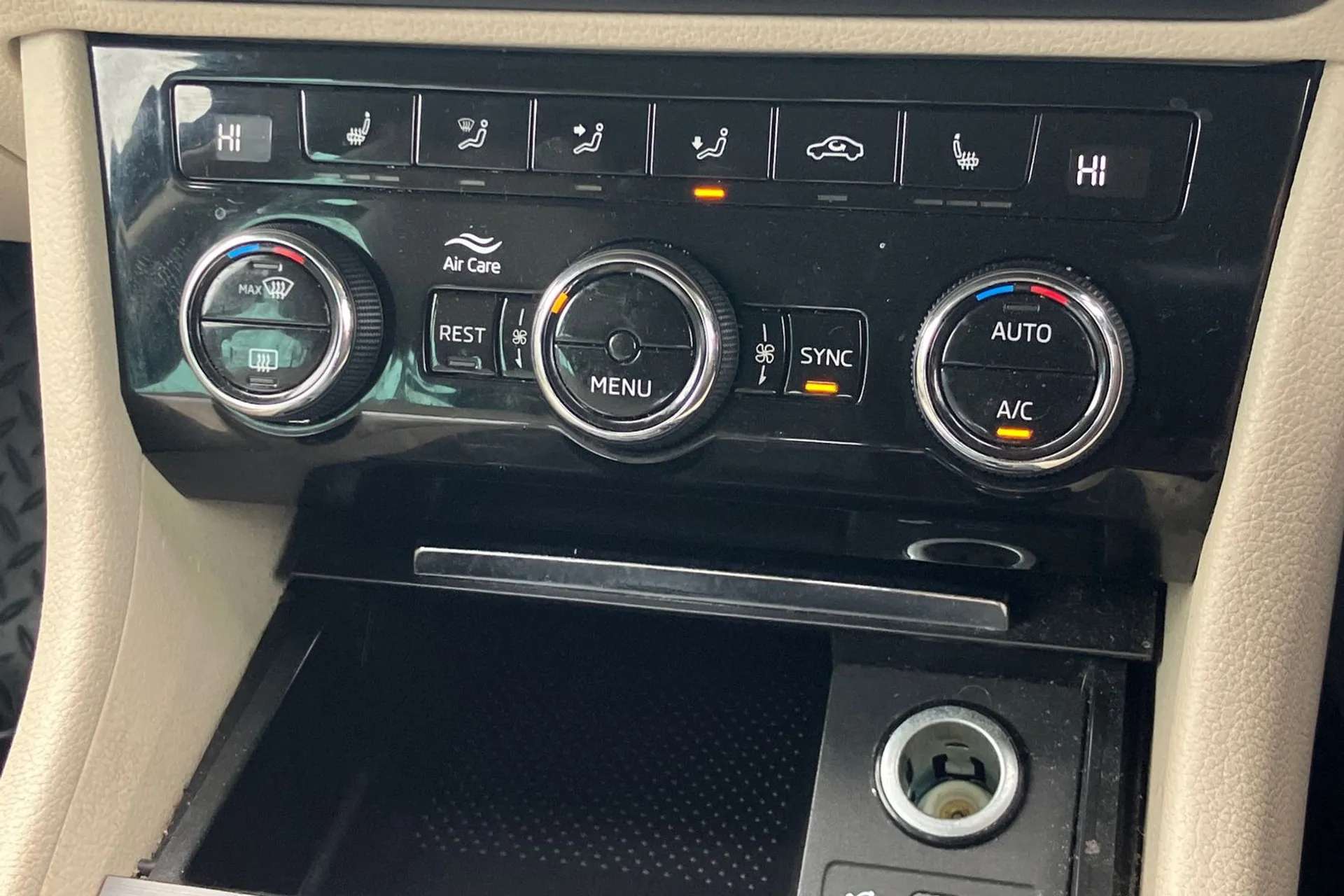 2021 SKODA SUPERB 2021 SKODA SUPERB