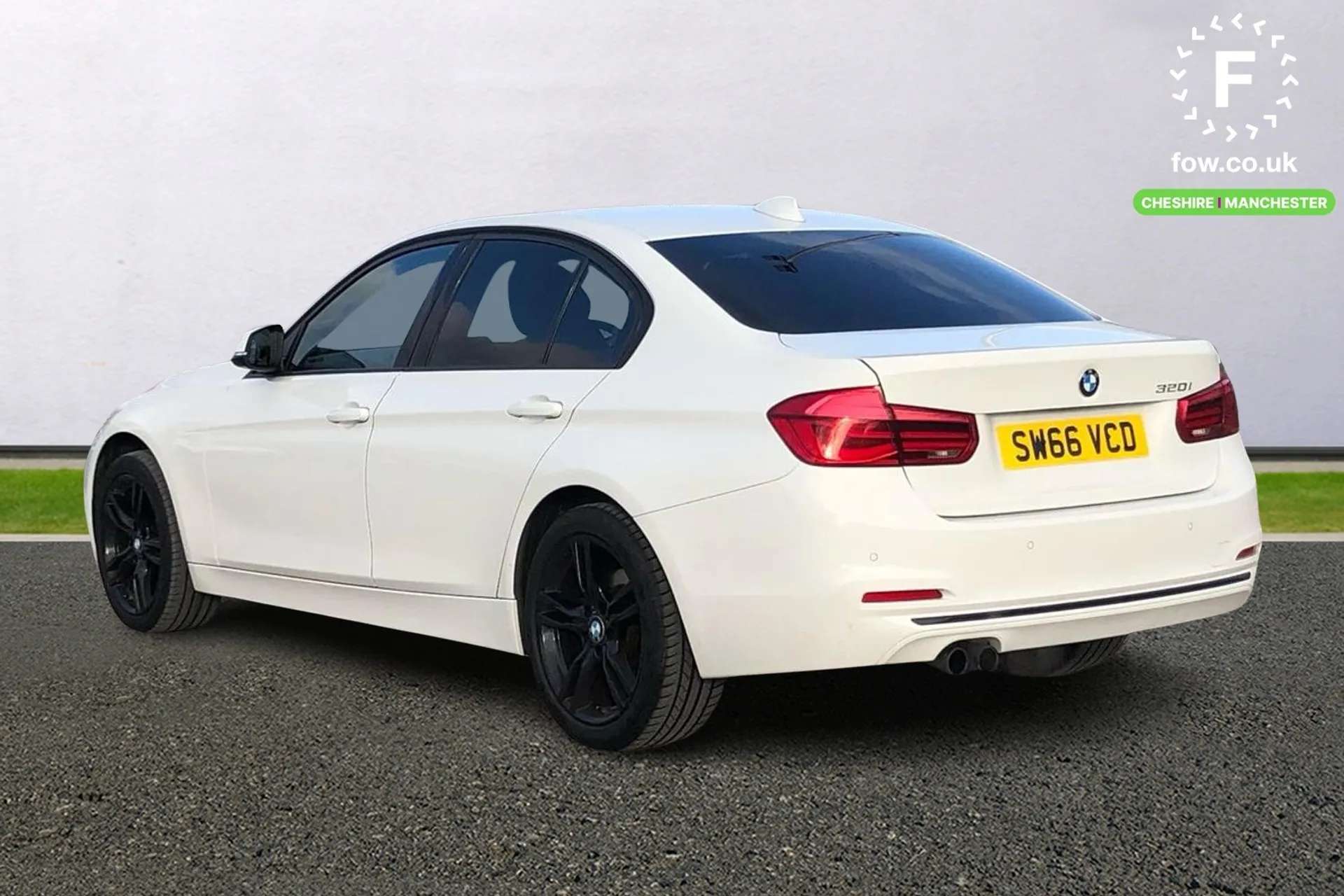 A 2017 BMW 3 SERIES 320i Sport 4dr Step Auto [ Extended lighting package , 18in Alloy Wheels - Double Spoke - 397 , Sun protection glass , Enhanced Bluetooth Telephone Pr A 2017 BMW 3 SERIES 320i Sport 4dr Step Auto [ Extended lighting package , 18in Alloy Wheels - Double Spoke - 397 , Sun protection glass , Enhanced Bluetooth Telephone Pr