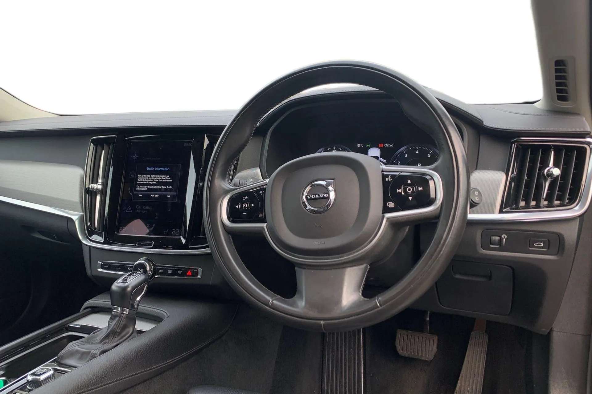 2019 VOLVO V90 2019 VOLVO V90