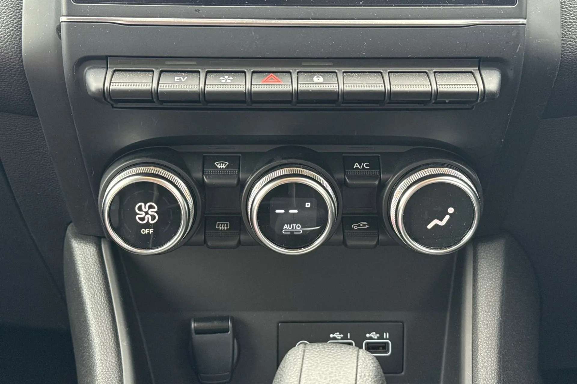 2023 RENAULT CAPTUR 2023 RENAULT CAPTUR