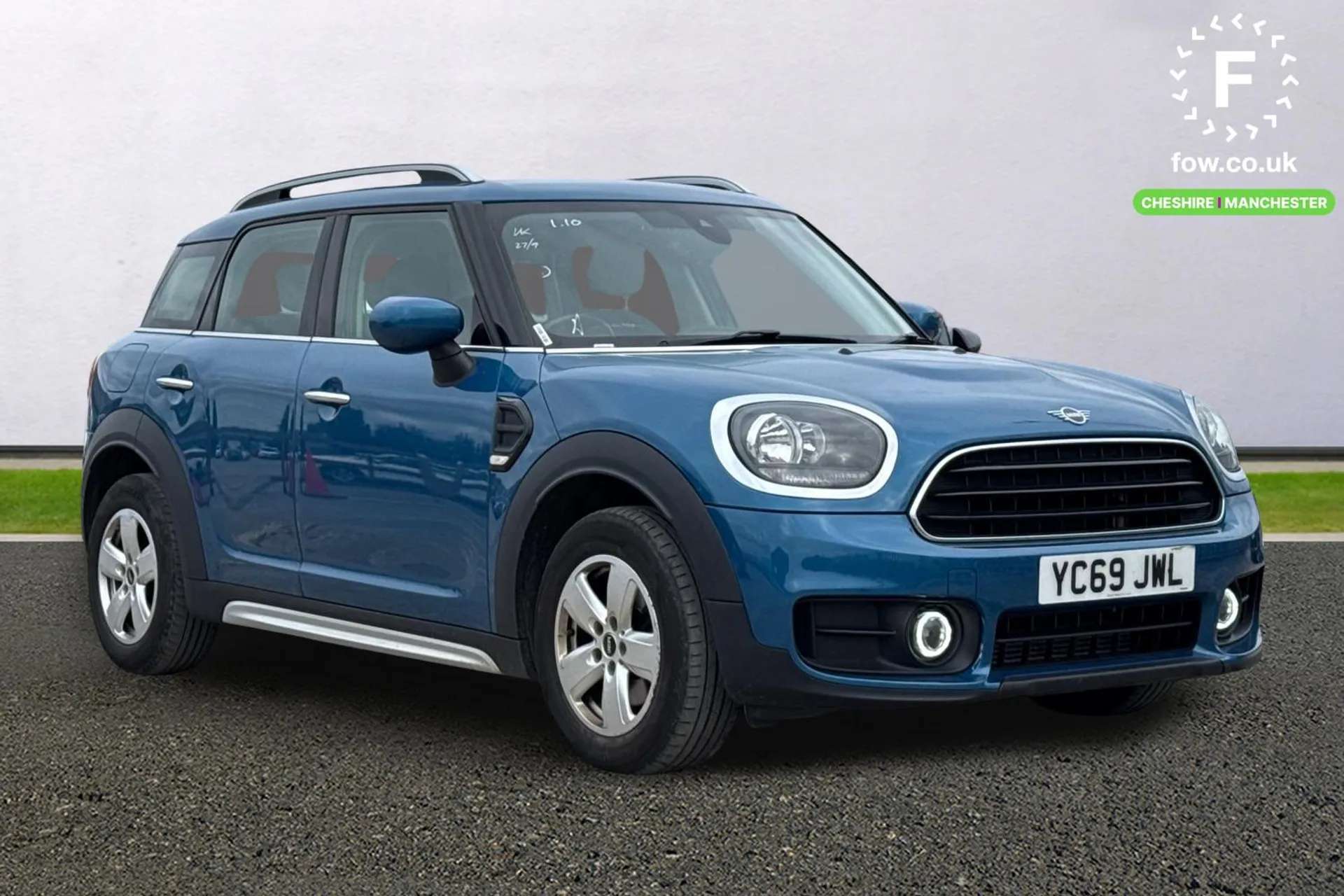 Check out this Mini Countryman 2019 Petrol Manual