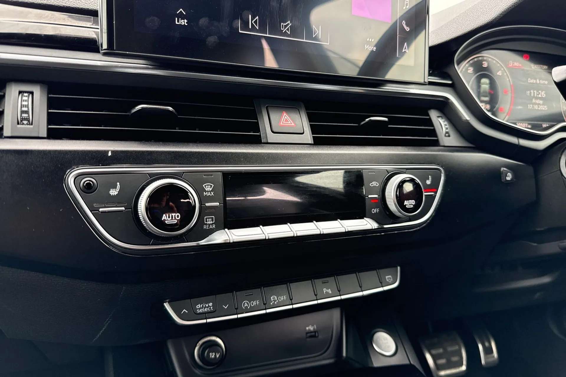 2022 AUDI A4 2022 AUDI A4