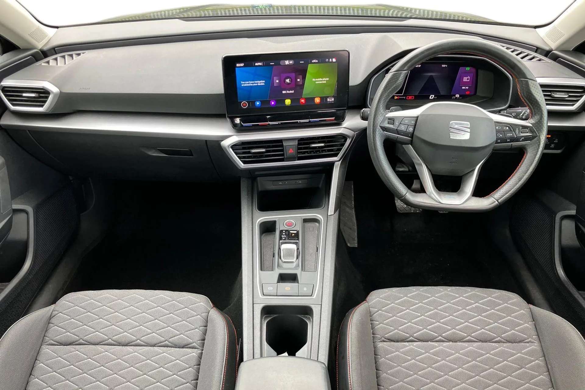 A 2021 SEAT LEON 1.5 eTSI 150 FR 5dr DSG [ Park assist (inc front/rear parking sensors) , Lockable tailgate , 17" Dynamic Bi-spoke alloy wheels with 91W tyres , Media A 2021 SEAT LEON 1.5 eTSI 150 FR 5dr DSG [ Park assist (inc front/rear parking sensors) , Lockable tailgate , 17" Dynamic Bi-spoke alloy wheels with 91W tyres , Media