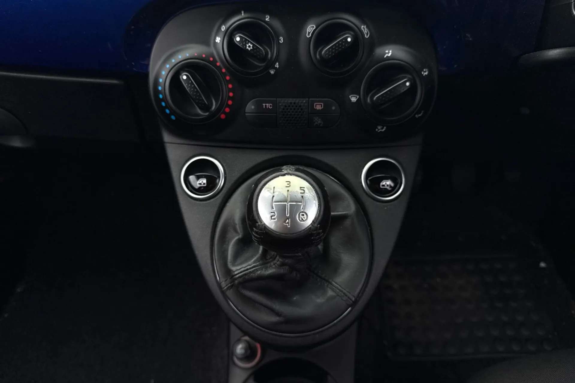 2017 ABARTH 595 2017 ABARTH 595