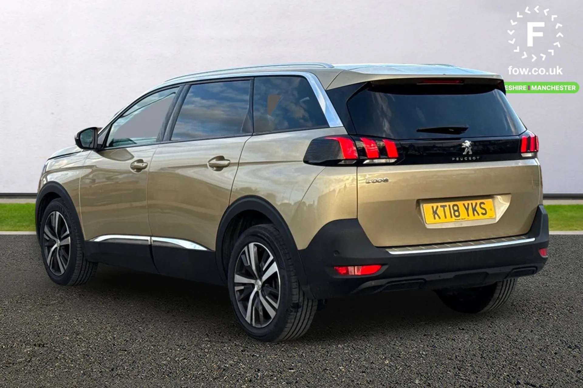 2018 PEUGEOT 5008 2018 PEUGEOT 5008