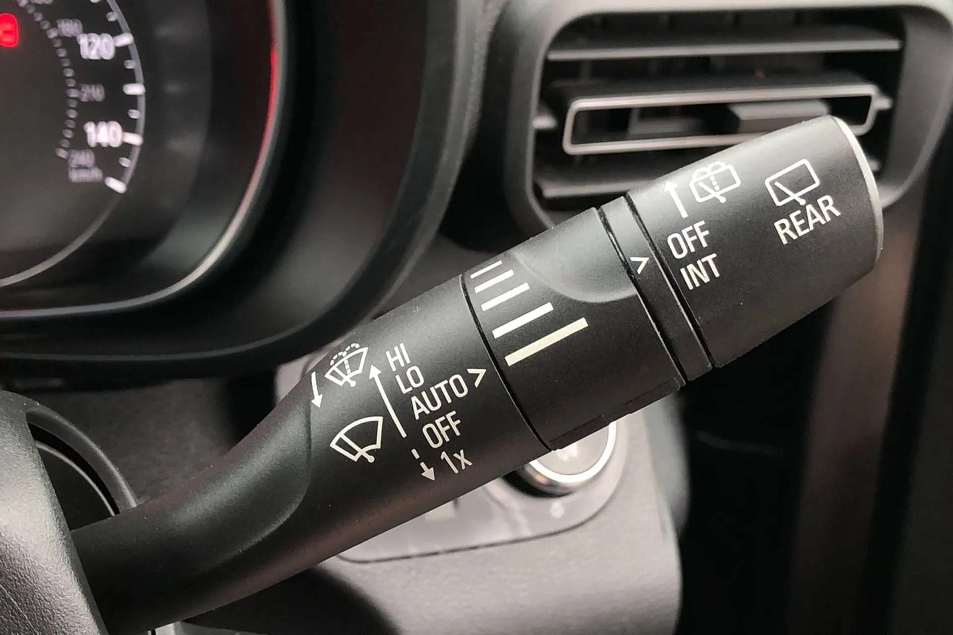 2018 VAUXHALL COMBO LIFE 2018 VAUXHALL COMBO LIFE