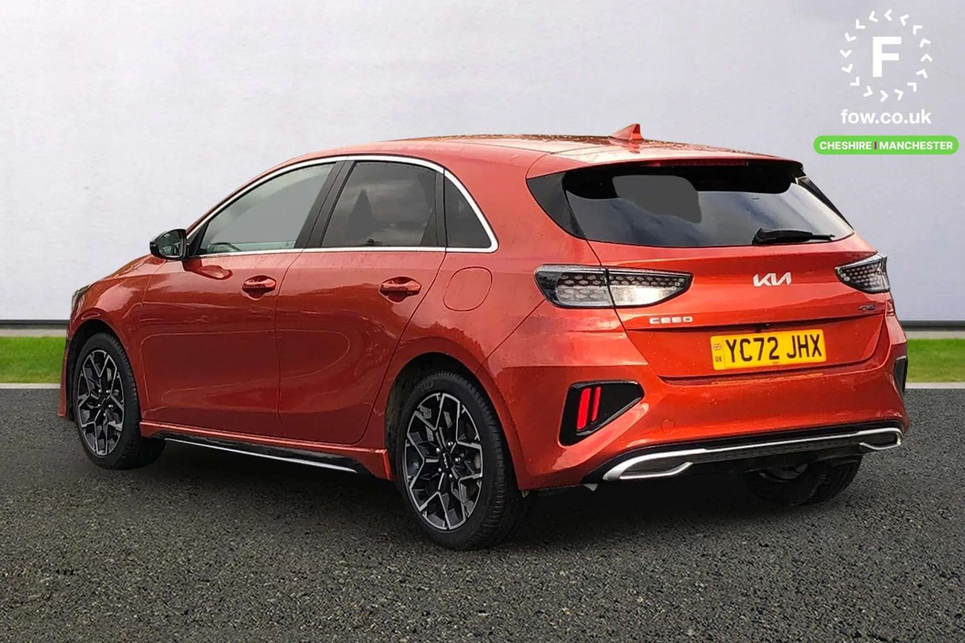 A 2022 KIA CEED 1.5T GDi ISG GT-Line 5dr [ Rear parking sensor , Reversing camera system with dynamic guidelines (Integrated into centre fascia screen) , Heated front A 2022 KIA CEED 1.5T GDi ISG GT-Line 5dr [ Rear parking sensor , Reversing camera system with dynamic guidelines (Integrated into centre fascia screen) , Heated front