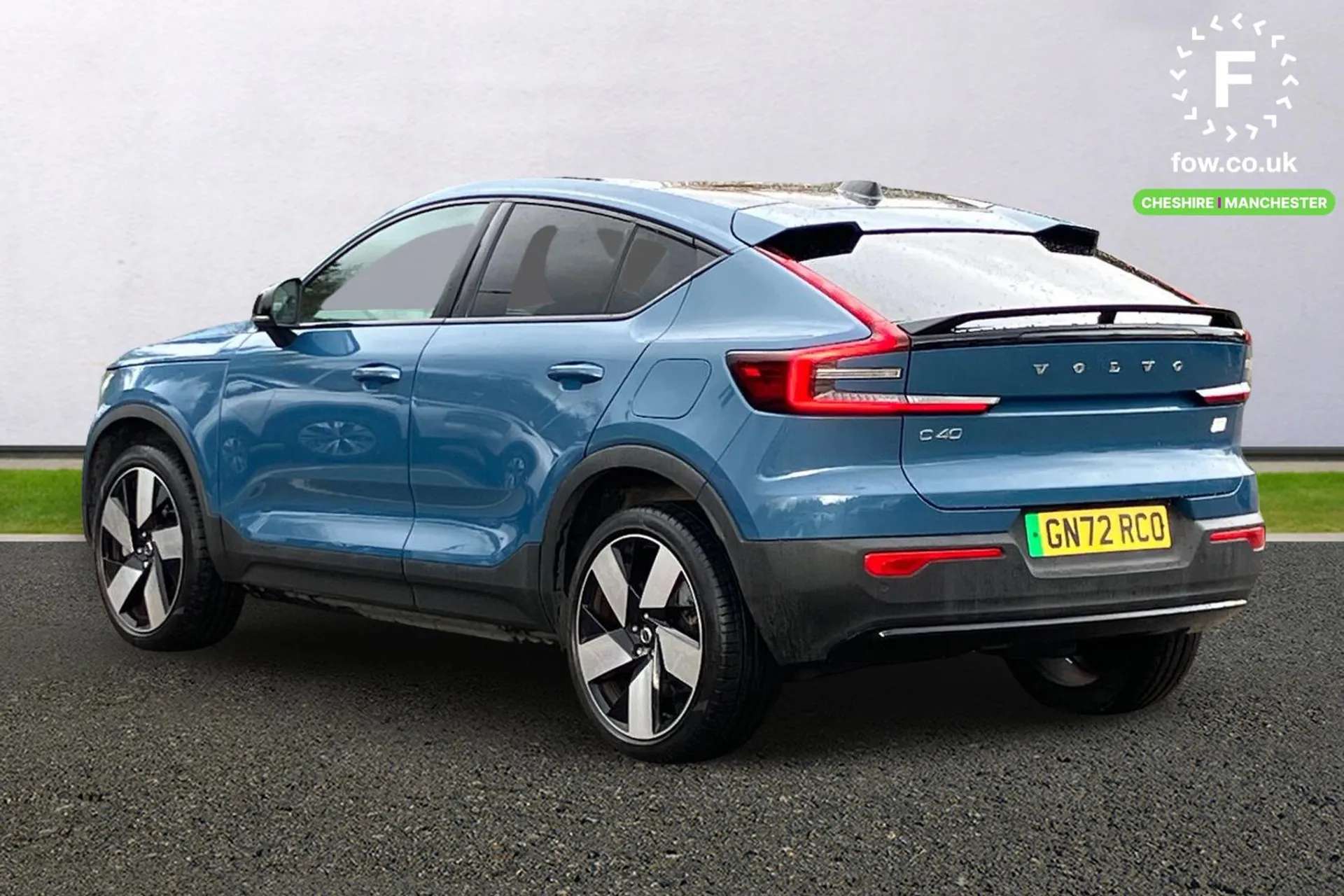 2022 VOLVO C40 2022 VOLVO C40