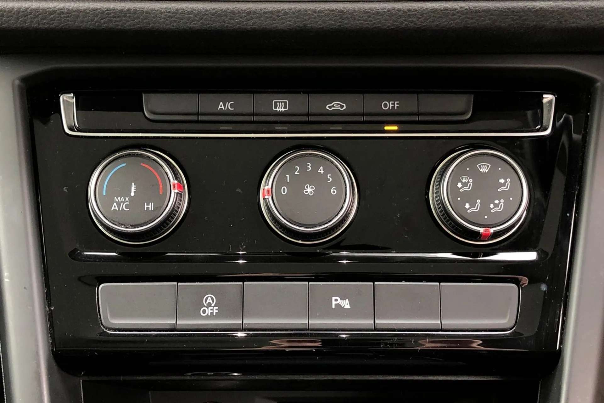 2021 VOLKSWAGEN TOURAN 2021 VOLKSWAGEN TOURAN