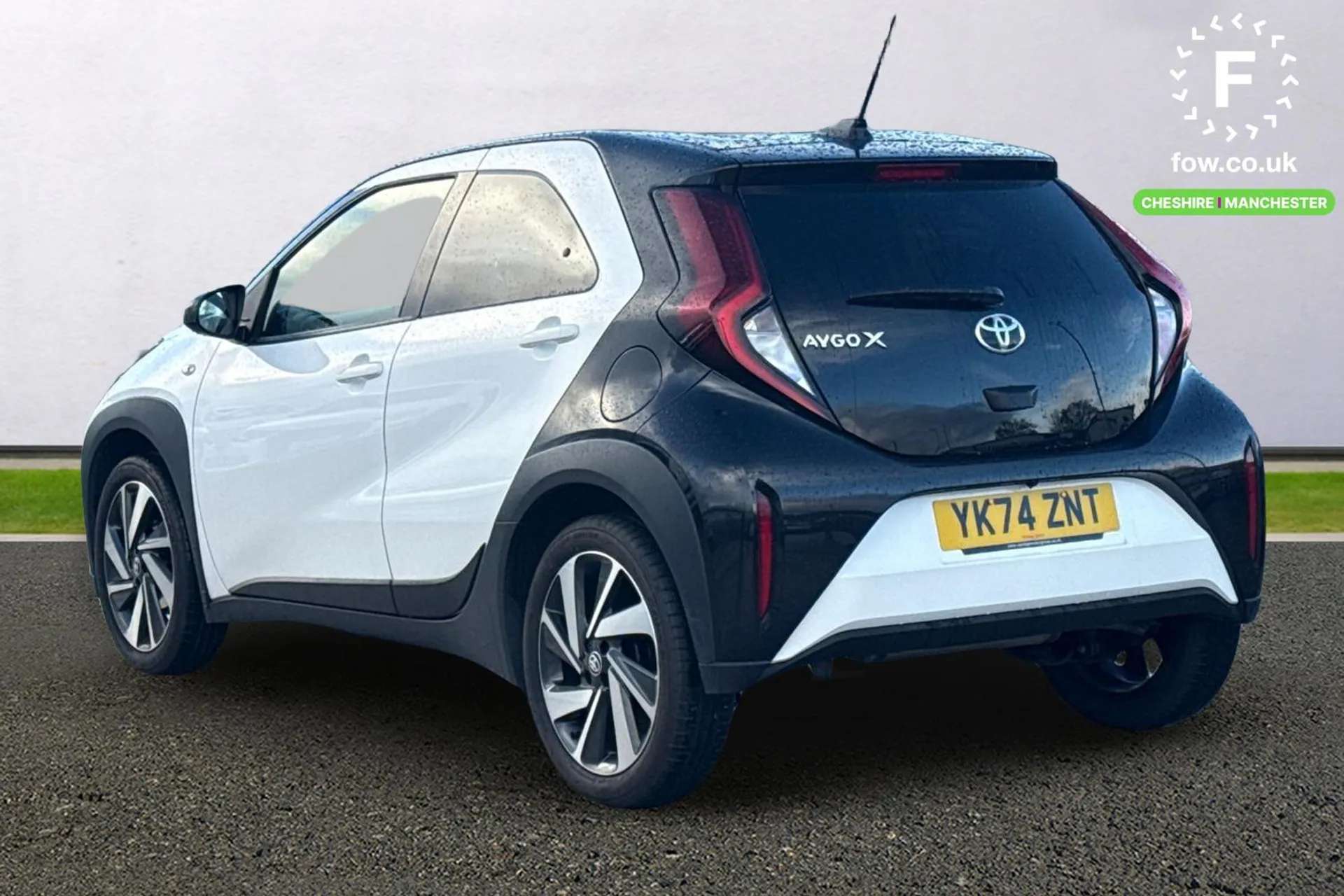 2024 TOYOTA AYGO X 2024 TOYOTA AYGO X