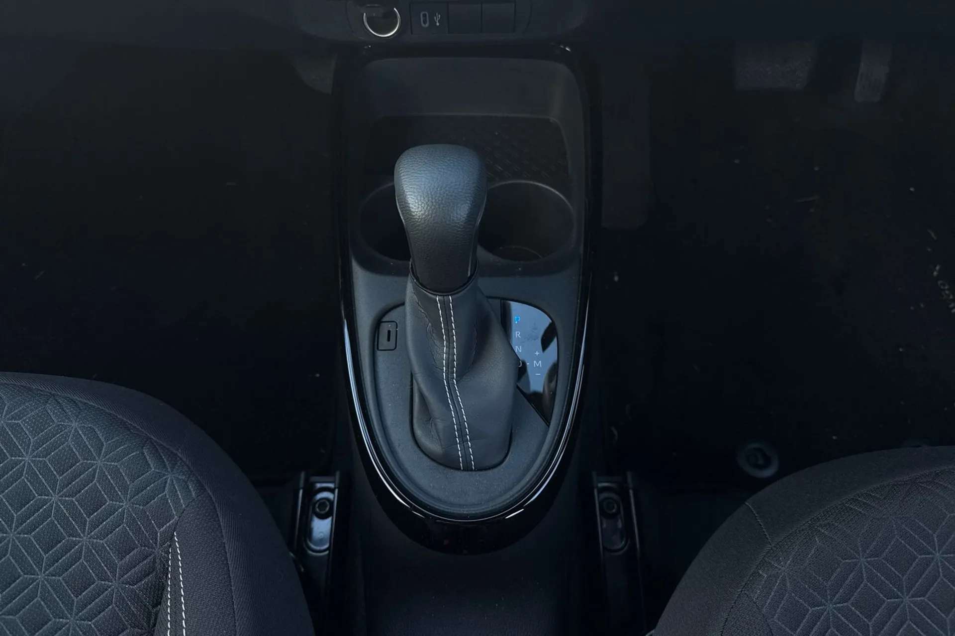 2024 TOYOTA AYGO X 2024 TOYOTA AYGO X