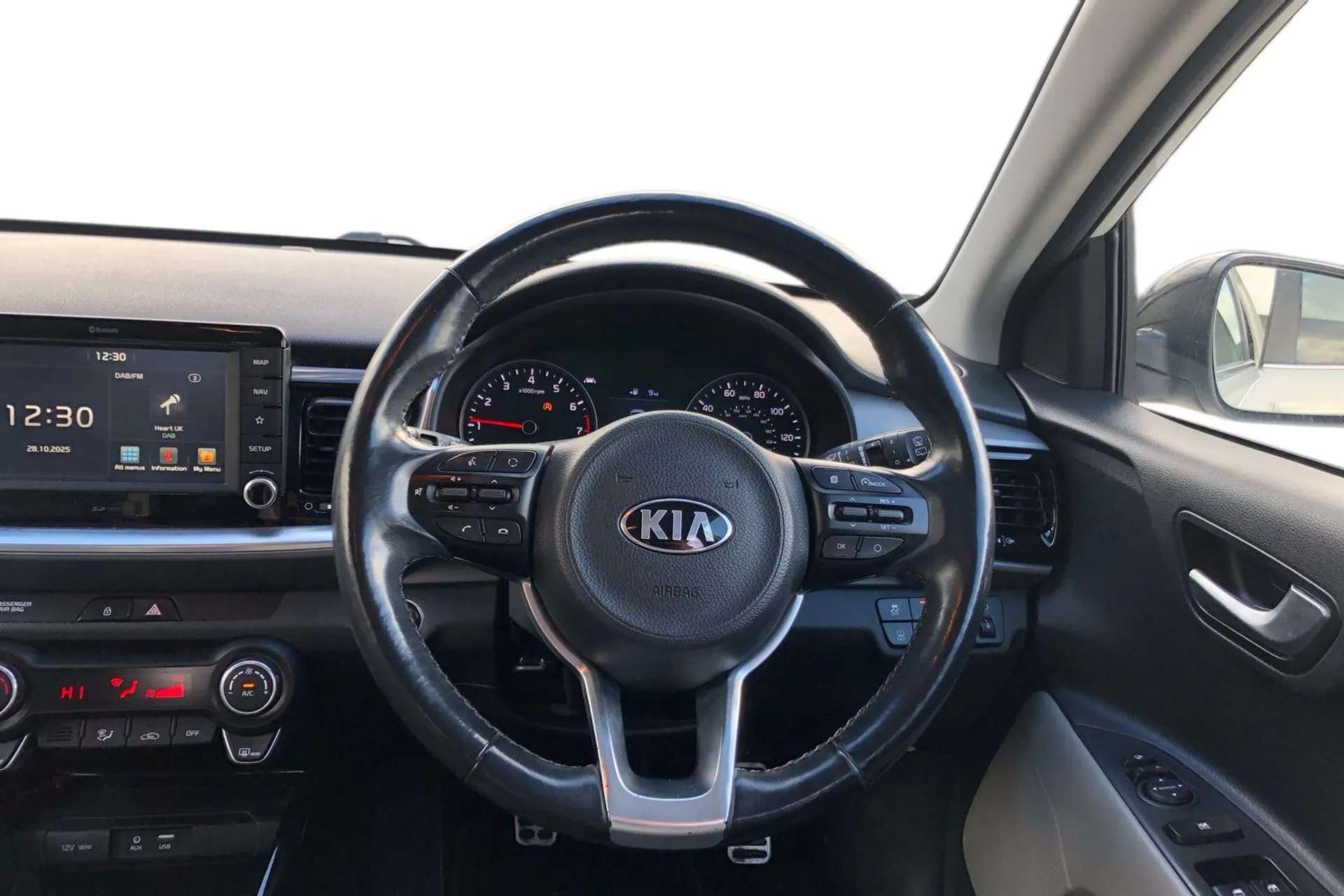 2019 KIA STONIC 2019 KIA STONIC