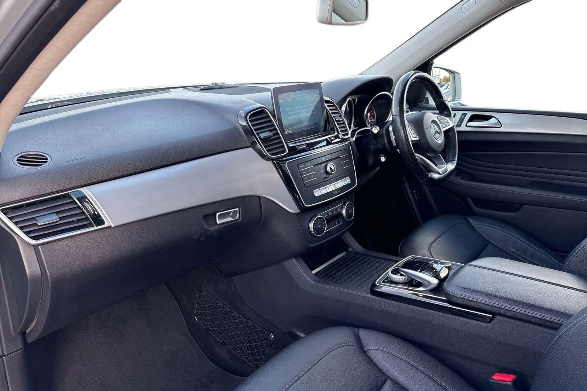 A 2017 MERCEDES-BENZ GLE GLE 250d 4Matic AMG Line Premium 5dr 9G-Tronic [ Memory package , Active park assist with parktronic system , Surround camera system , Heated front se A 2017 MERCEDES-BENZ GLE GLE 250d 4Matic AMG Line Premium 5dr 9G-Tronic [ Memory package , Active park assist with parktronic system , Surround camera system , Heated front se