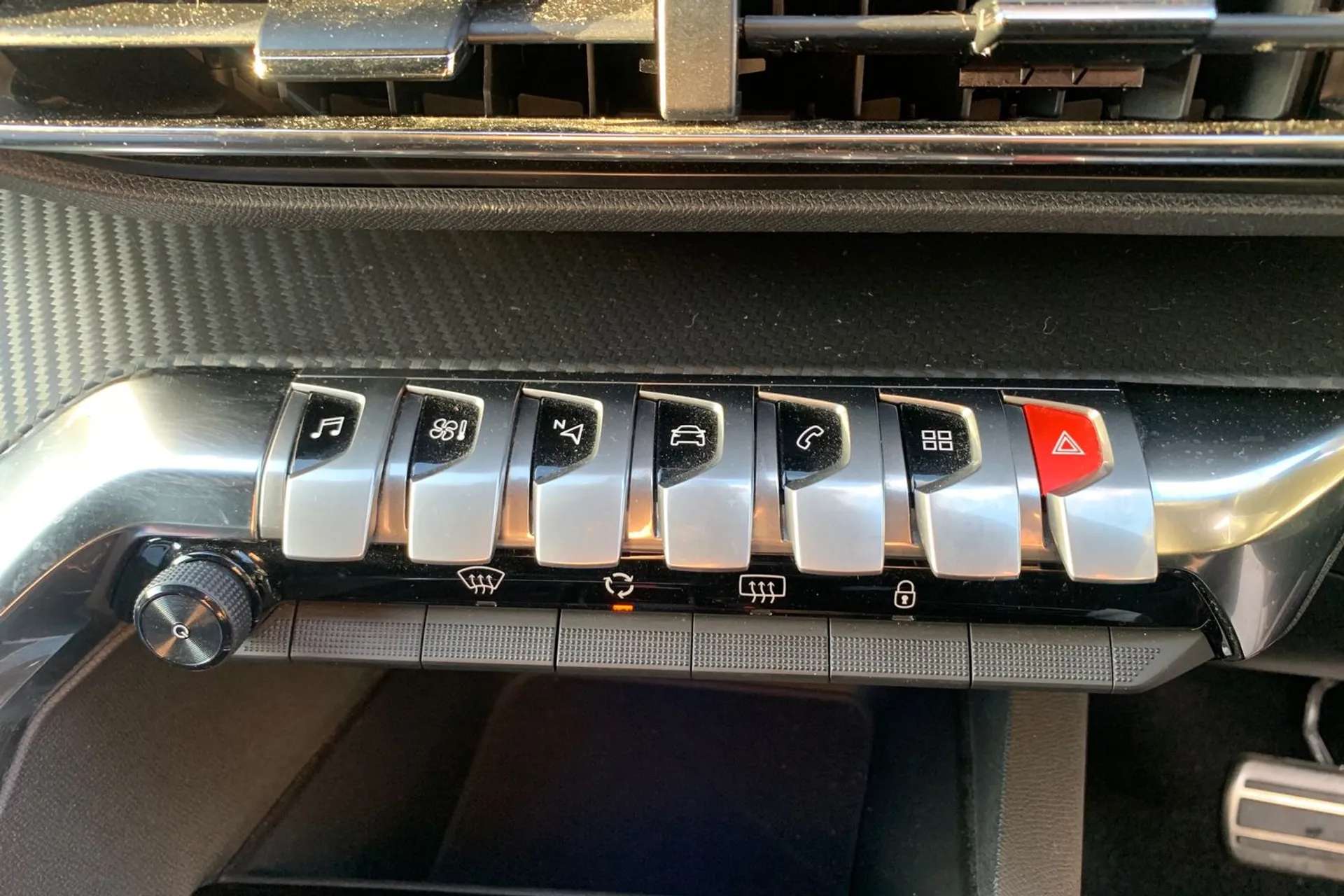 2023 PEUGEOT 3008 2023 PEUGEOT 3008