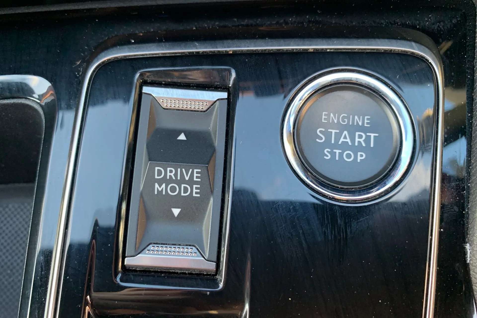 2023 PEUGEOT 3008 2023 PEUGEOT 3008