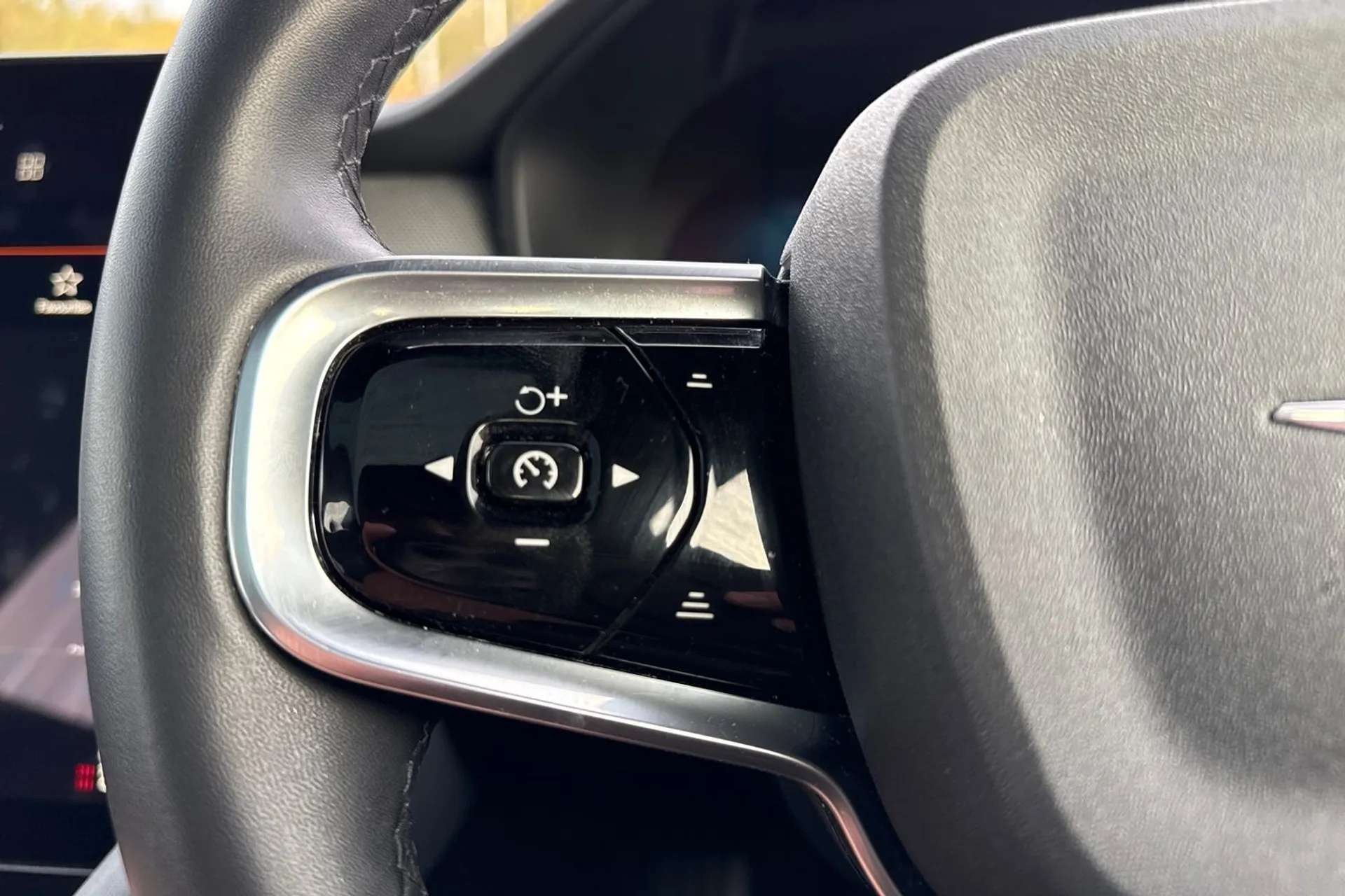 2020 POLESTAR 2 2020 POLESTAR 2