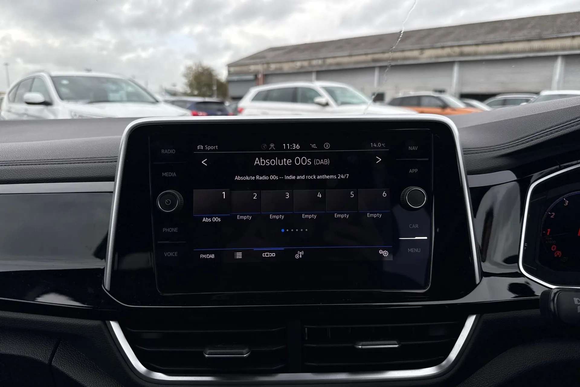 2022 VOLKSWAGEN T-ROC 2022 VOLKSWAGEN T-ROC