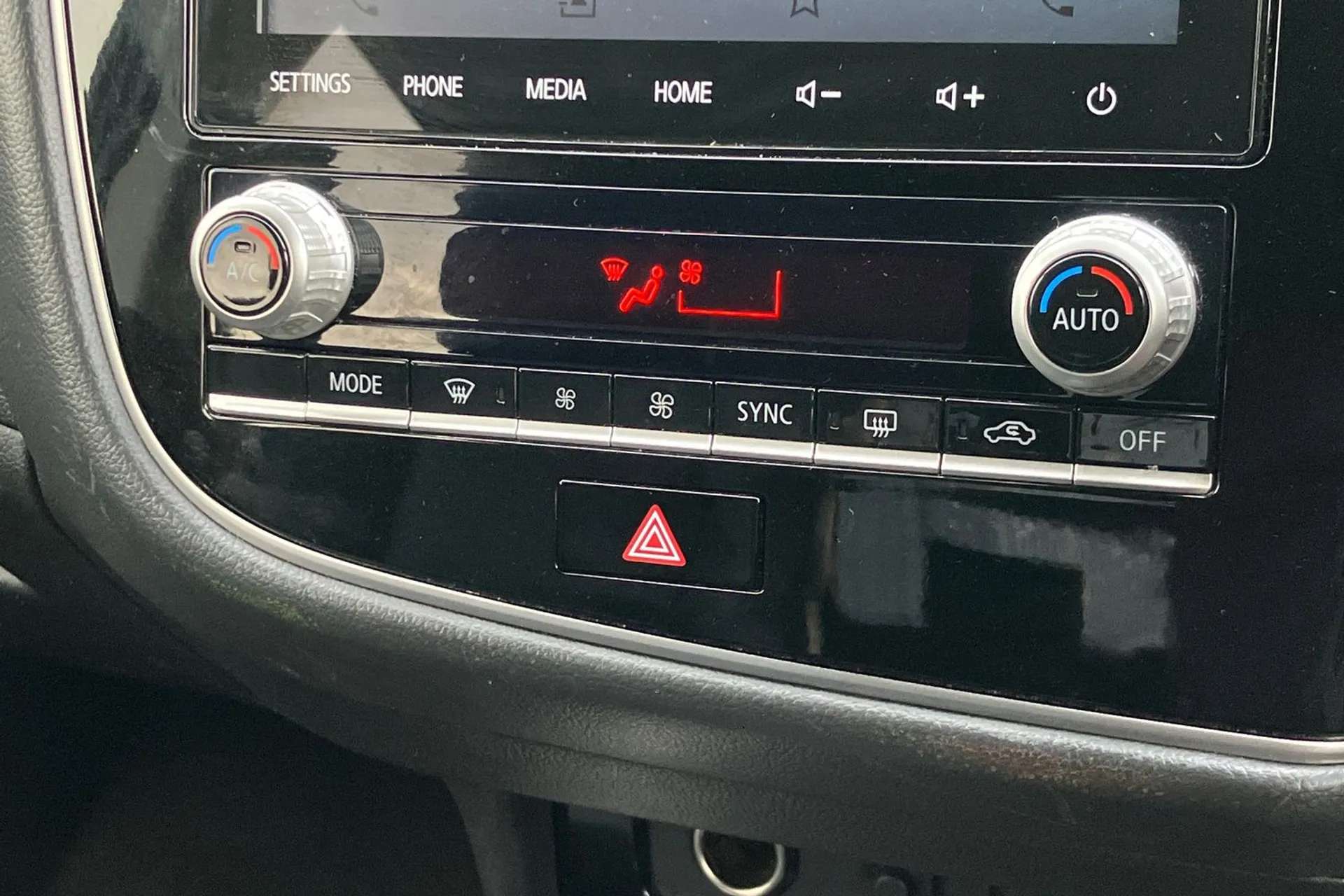 2019 MITSUBISHI OUTLANDER 2019 MITSUBISHI OUTLANDER