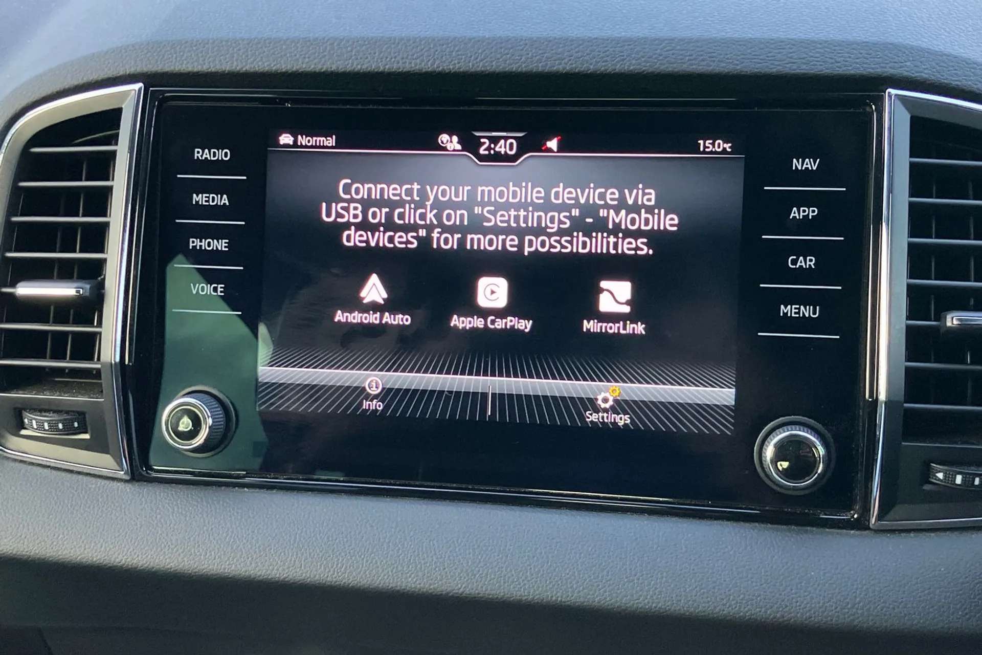 2020 SKODA KAROQ 2020 SKODA KAROQ