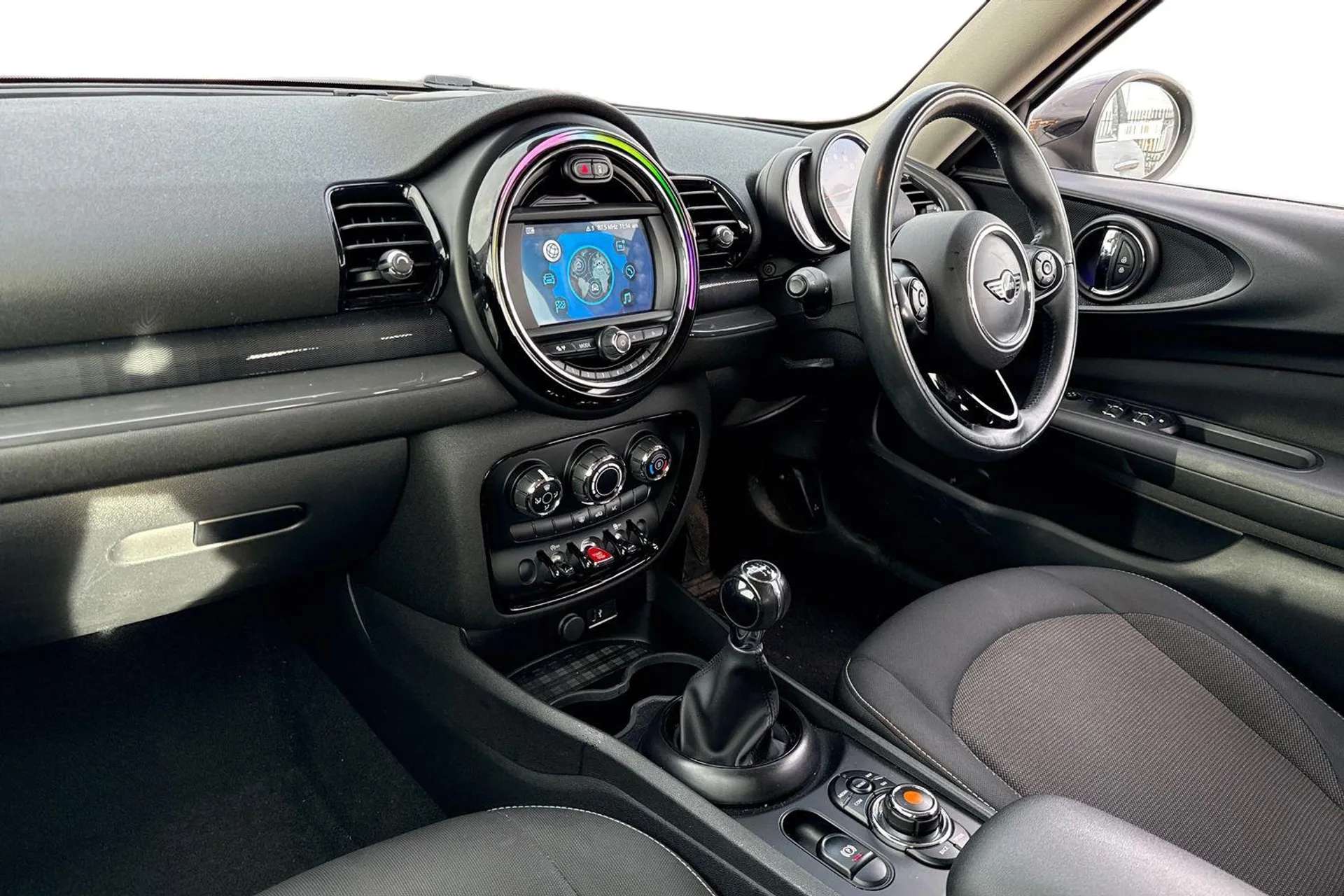 2018 MINI CLUBMAN 2018 MINI CLUBMAN