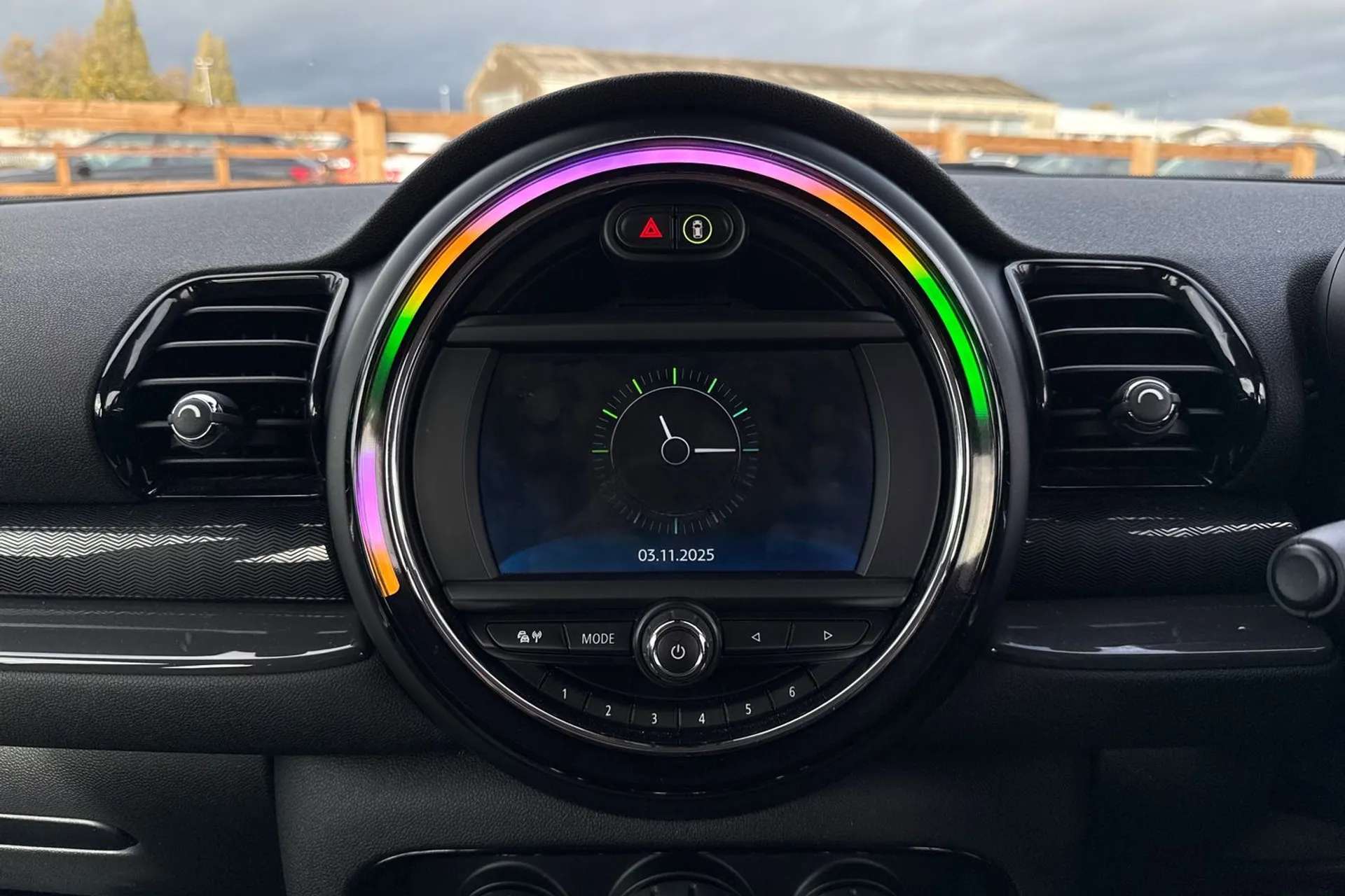 2018 MINI CLUBMAN 2018 MINI CLUBMAN