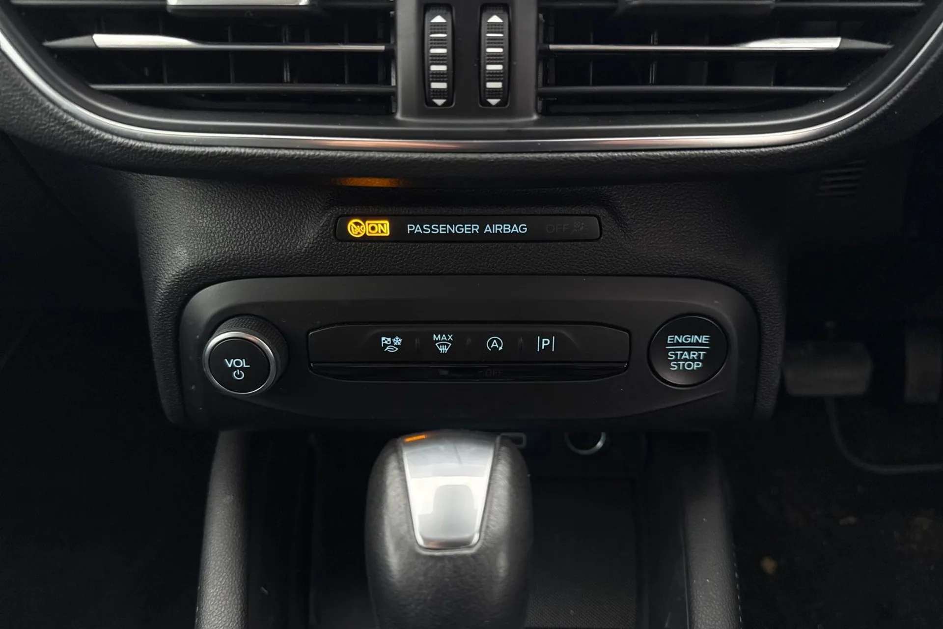 2024 FORD FOCUS 2024 FORD FOCUS