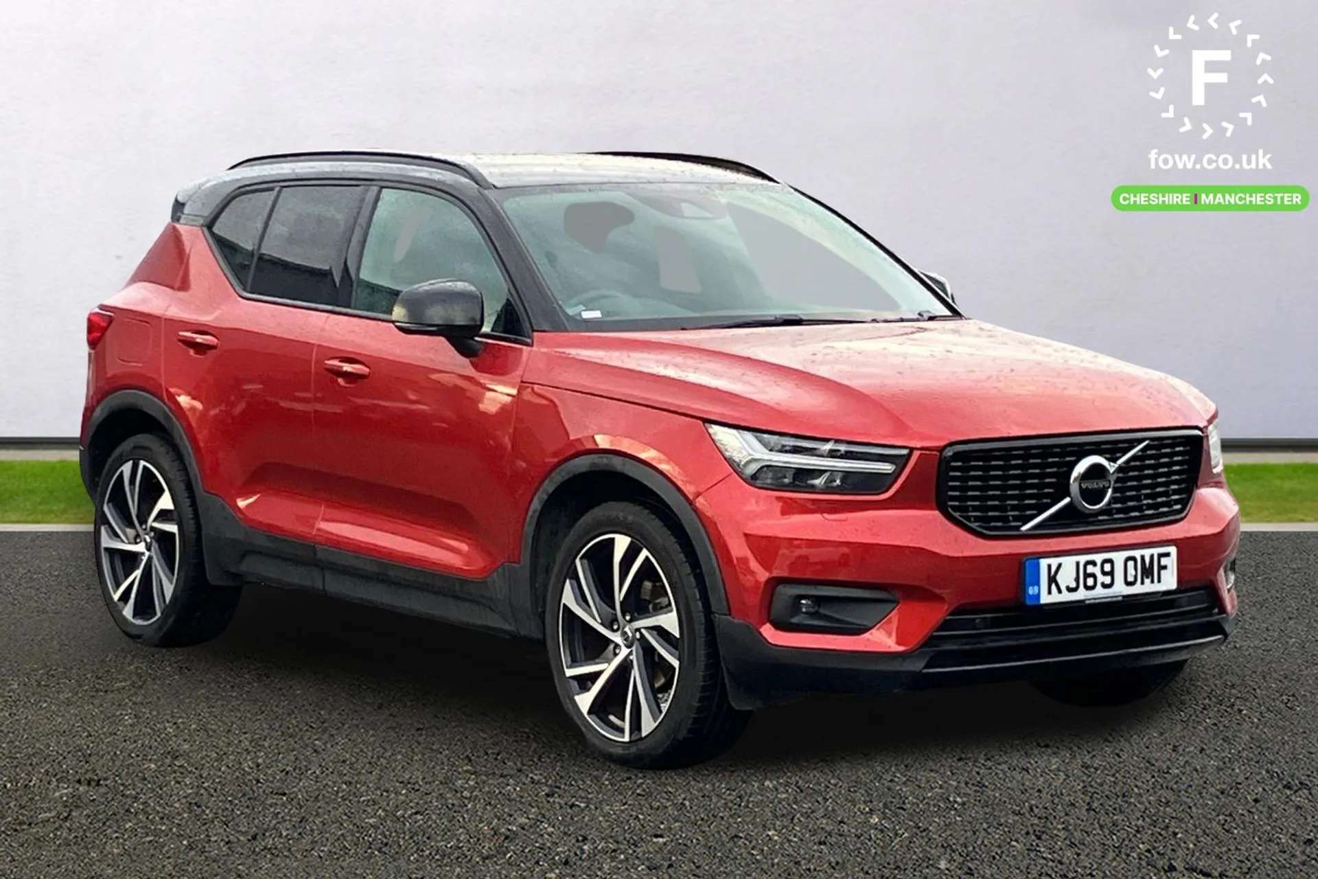 2020 VOLVO XC40 2020 VOLVO XC40