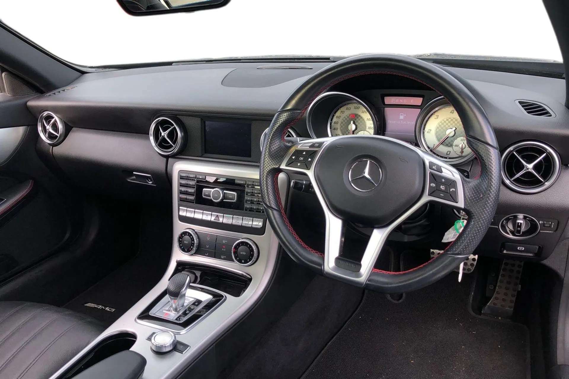 A 2015 MERCEDES-BENZ SLK SLK 250d AMG Sport 2dr Tip Auto [ Airscarf - neck level heating , Parktronic including parking guidance , Bluetooth system , 18" AMG 5 spoke alloy whe A 2015 MERCEDES-BENZ SLK SLK 250d AMG Sport 2dr Tip Auto [ Airscarf - neck level heating , Parktronic including parking guidance , Bluetooth system , 18" AMG 5 spoke alloy whe