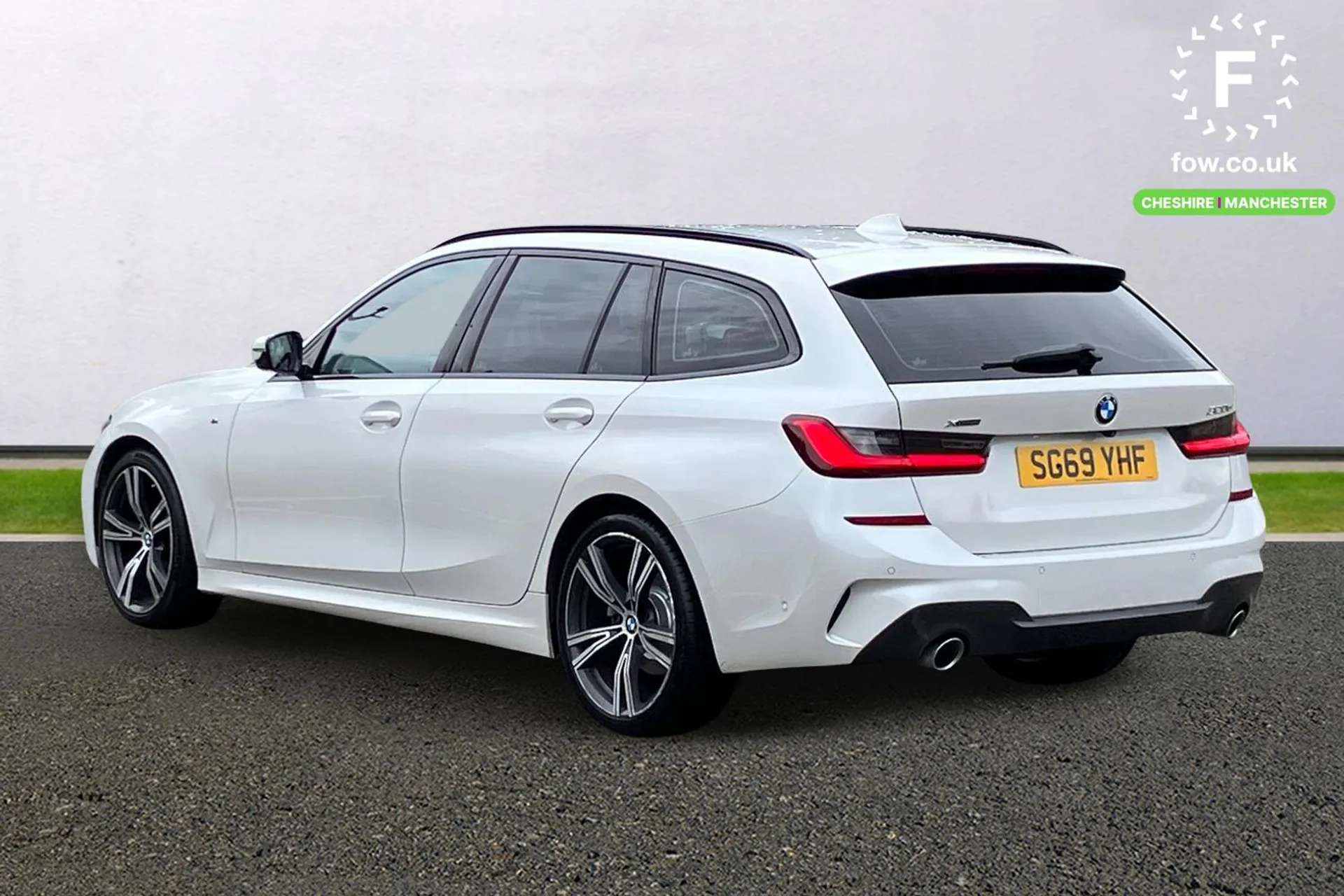 A 2019 BMW 3 SERIES 320d xDrive M Sport 5dr Step Auto [ Comfort access system , Steering wheel heating , Comfort Pack , Enhanced Bluetooth w/ Wireless Charging , Enhanced A 2019 BMW 3 SERIES 320d xDrive M Sport 5dr Step Auto [ Comfort access system , Steering wheel heating , Comfort Pack , Enhanced Bluetooth w/ Wireless Charging , Enhanced