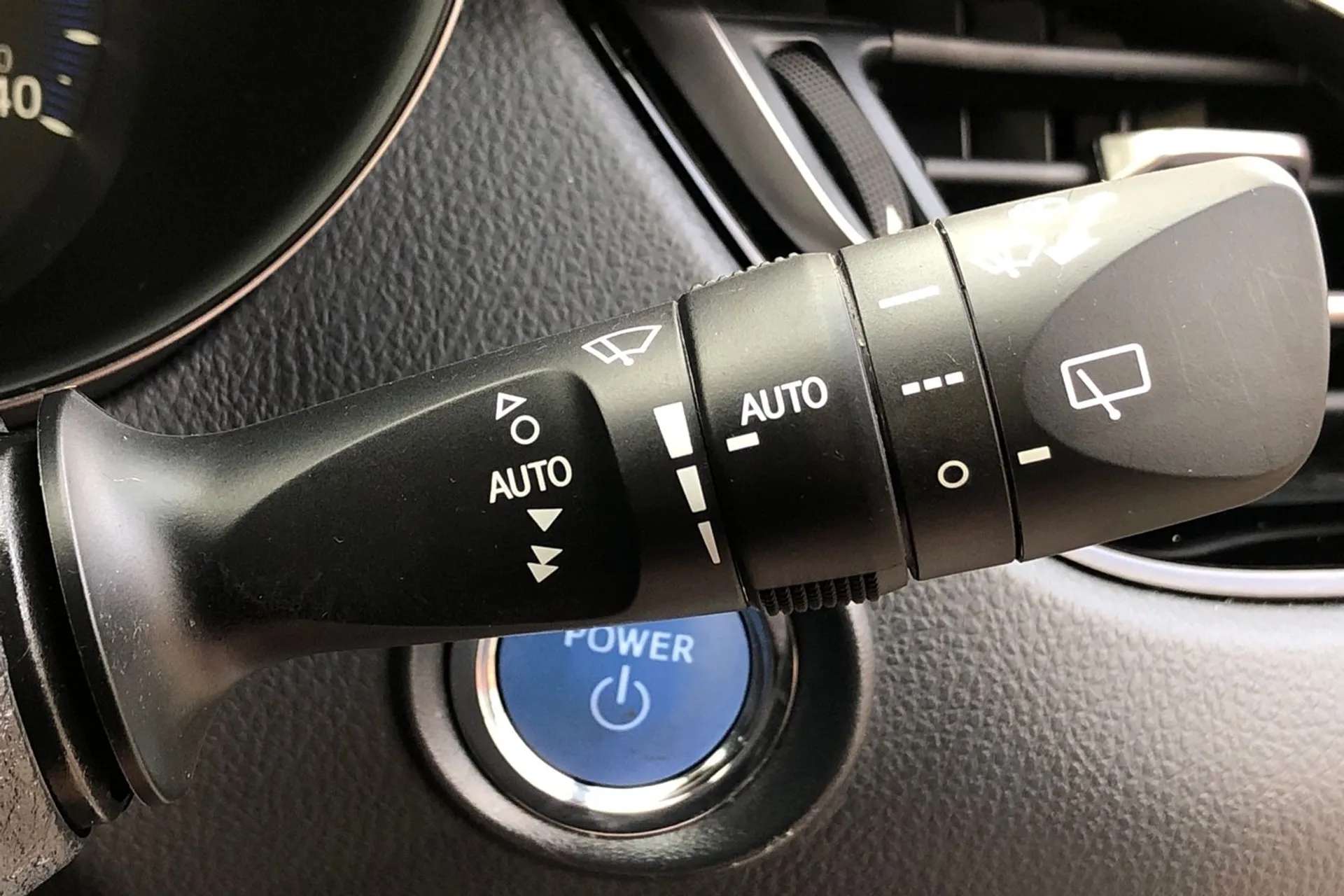 2022 TOYOTA C-HR 2022 TOYOTA C-HR