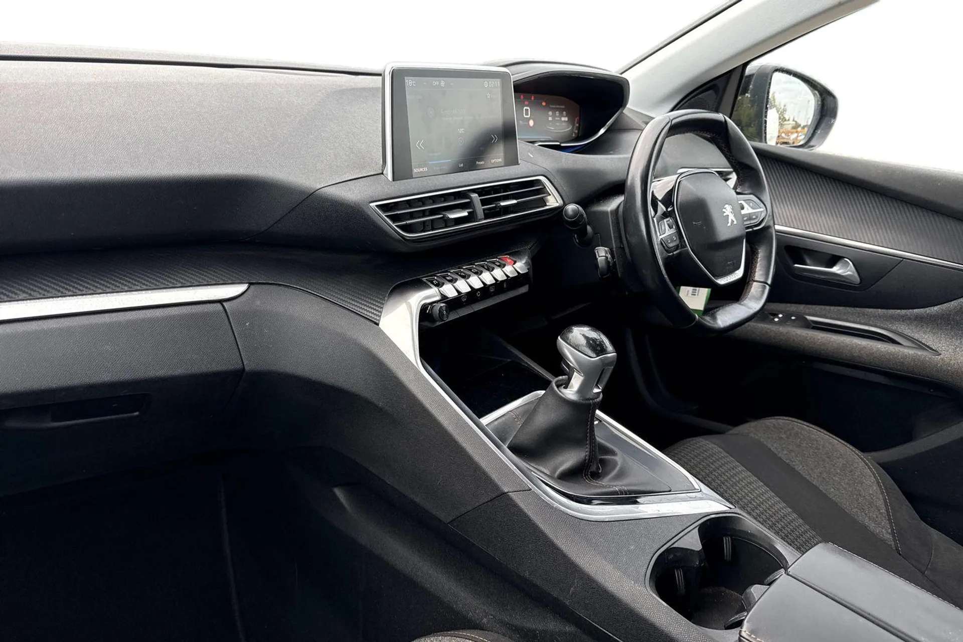 2018 PEUGEOT 3008 2018 PEUGEOT 3008